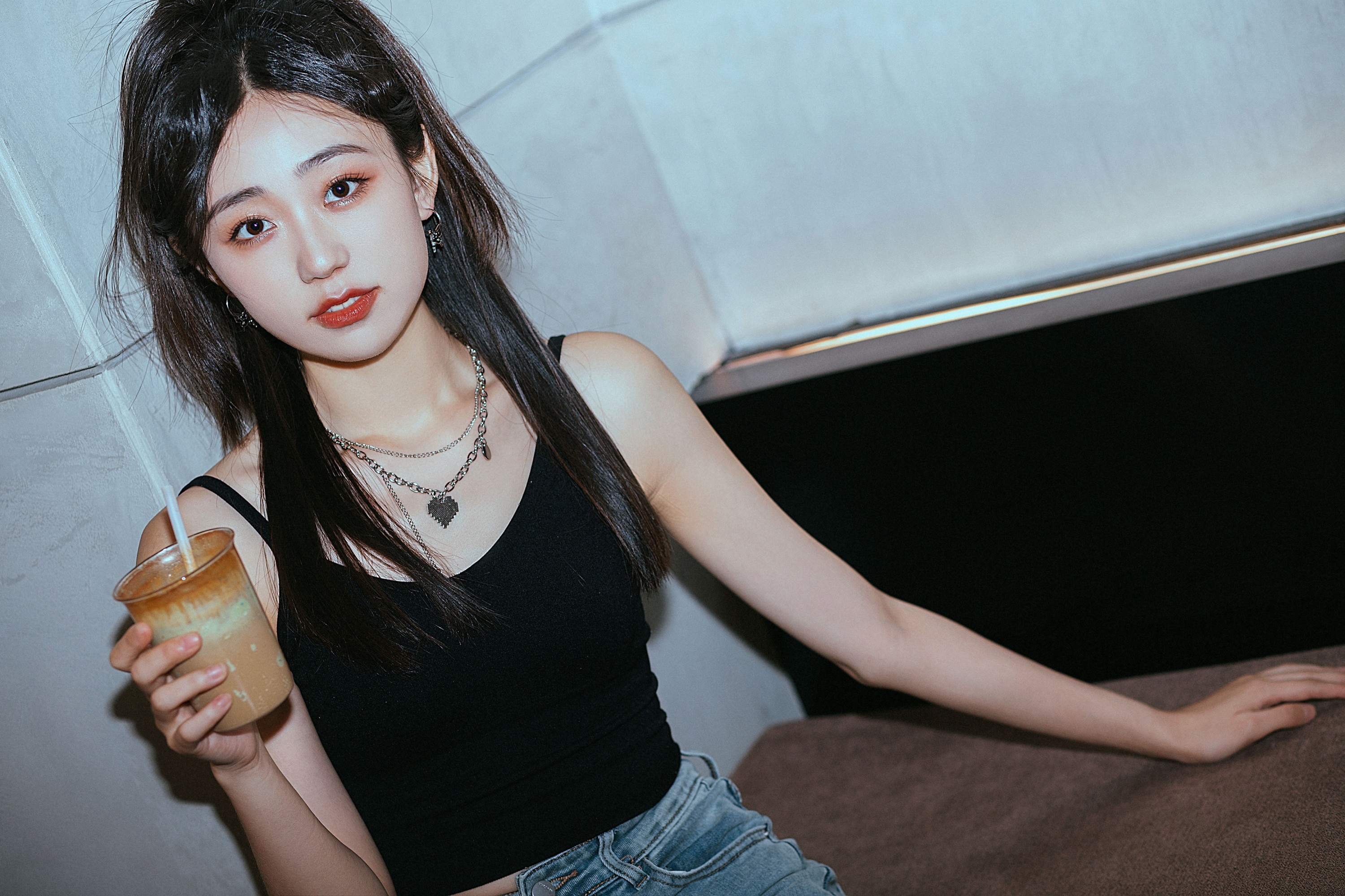 LLT – 《夏日咖啡店》[35P]