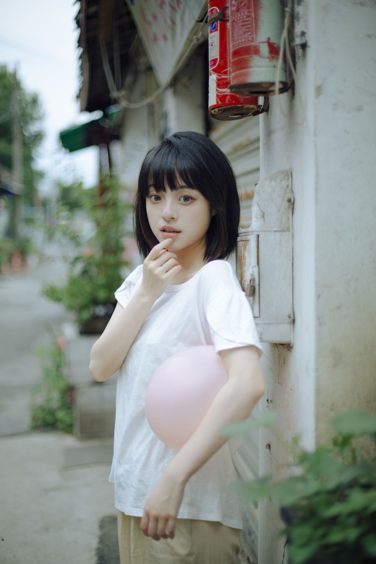 盐粒儿SaltEr – 《在夏日街头漫游》[22P]