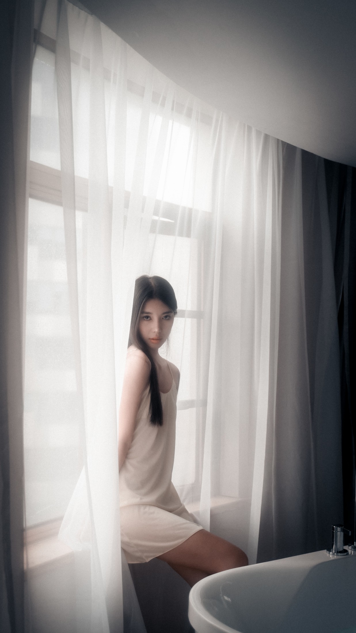 悦悦 – 《水中花》[58P]