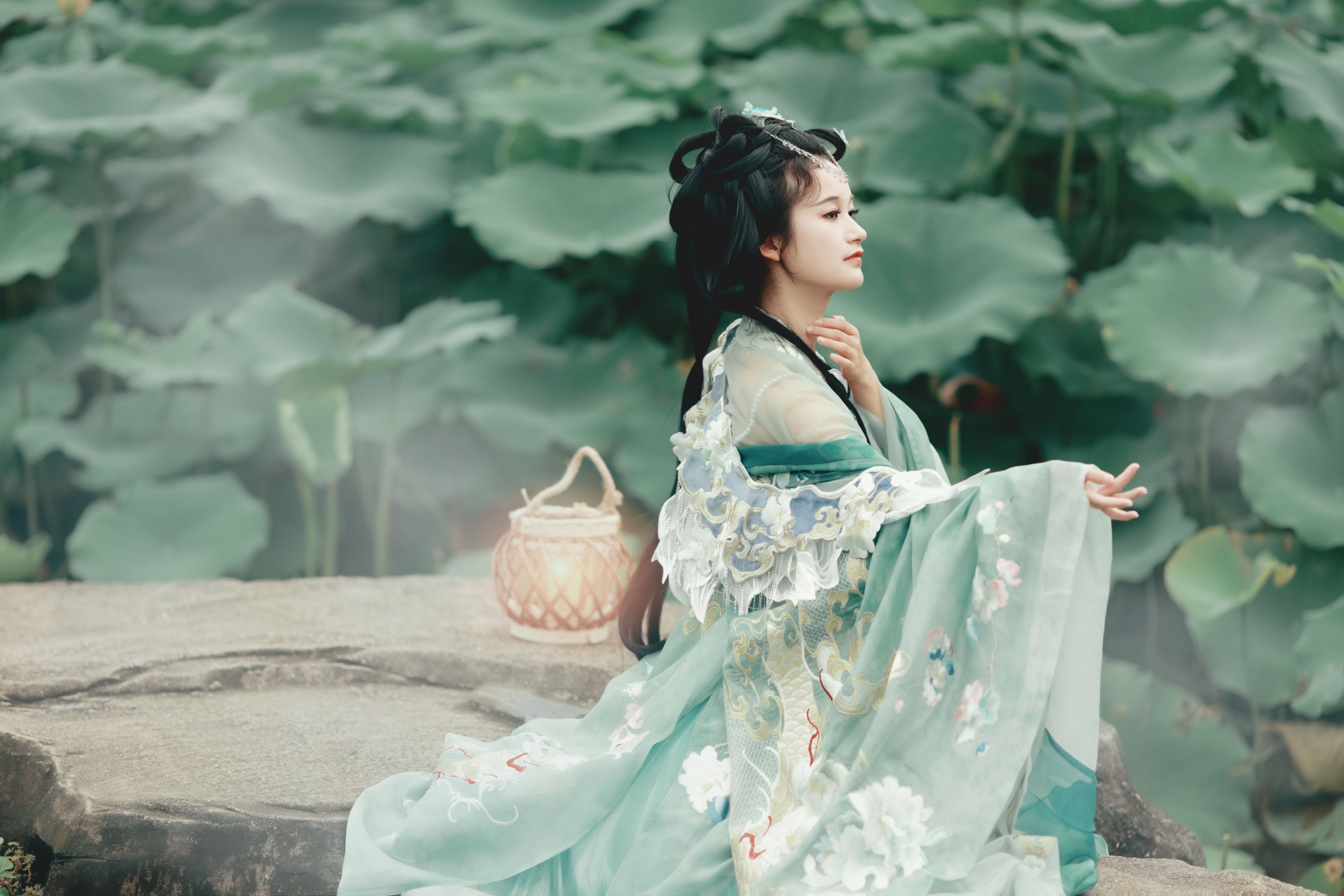 章鱼 – 《闭花羞月》[30P]