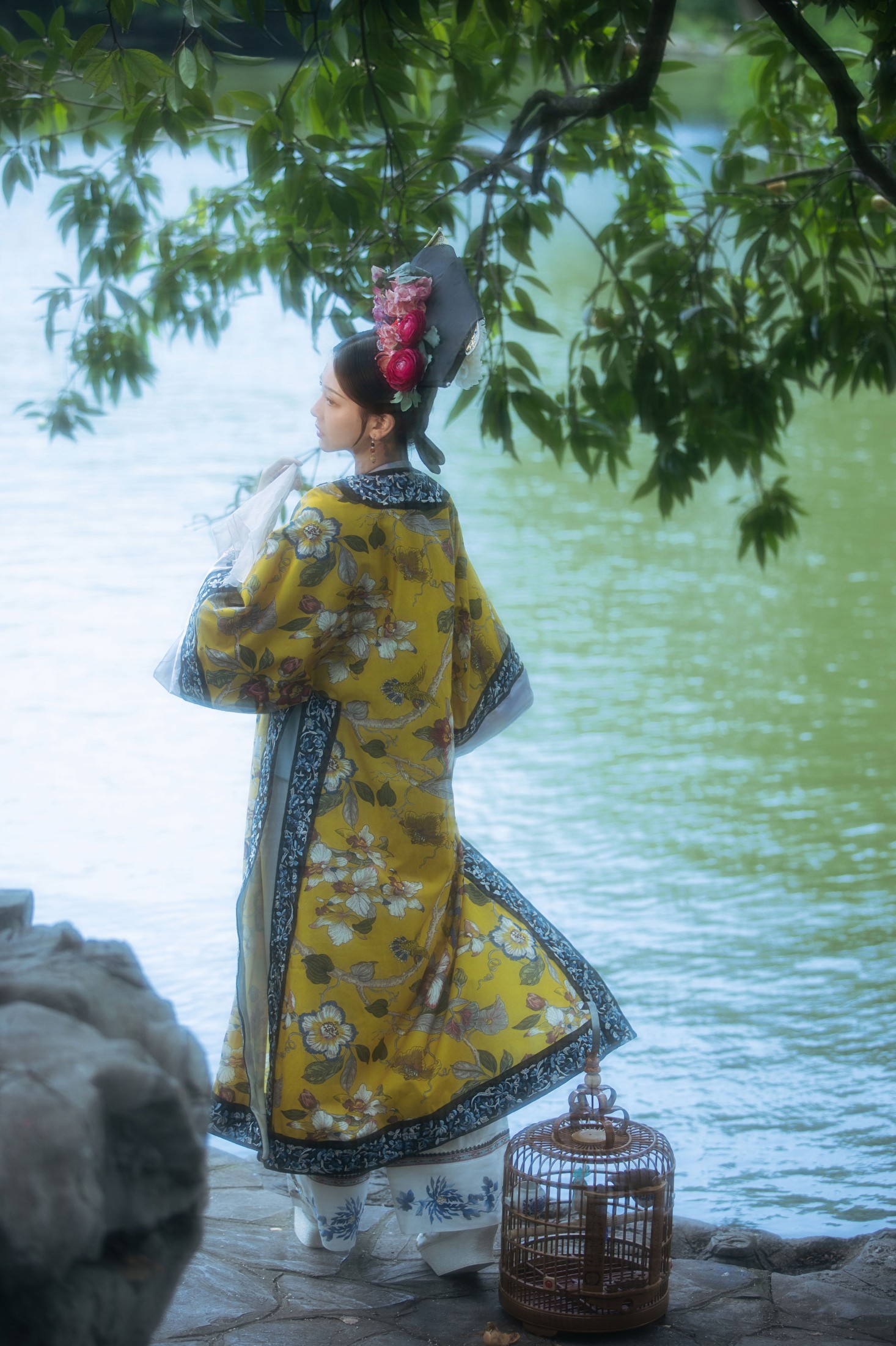 芝芝琪 – 《笼中鸟》[41P]