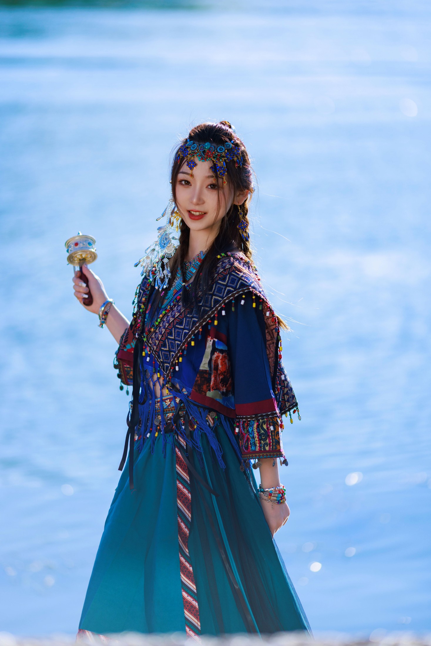 社恐的乱乱 – 《哈萨克少女》[24P]