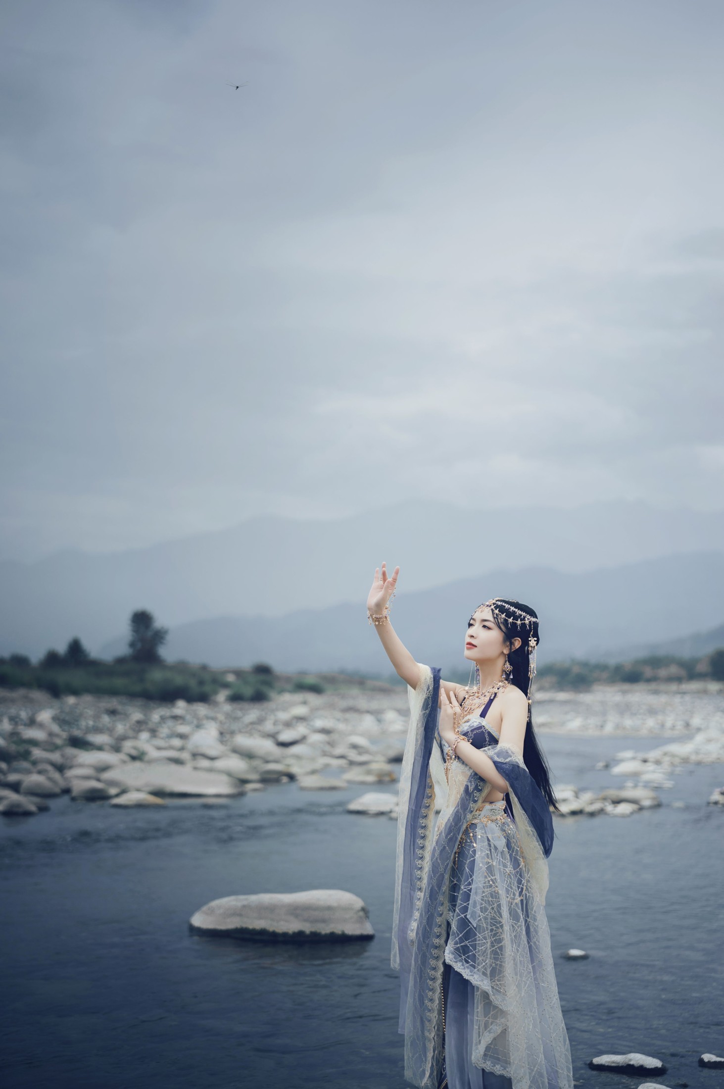 欣怡 – 《溪水遥》[26P]