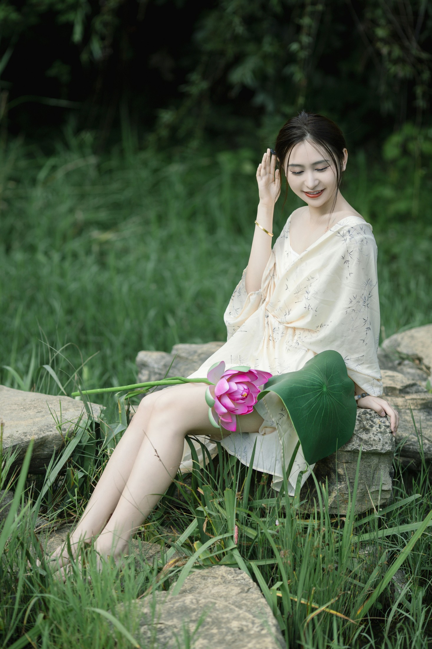 可可多尼 – 《荷塘》[28P]