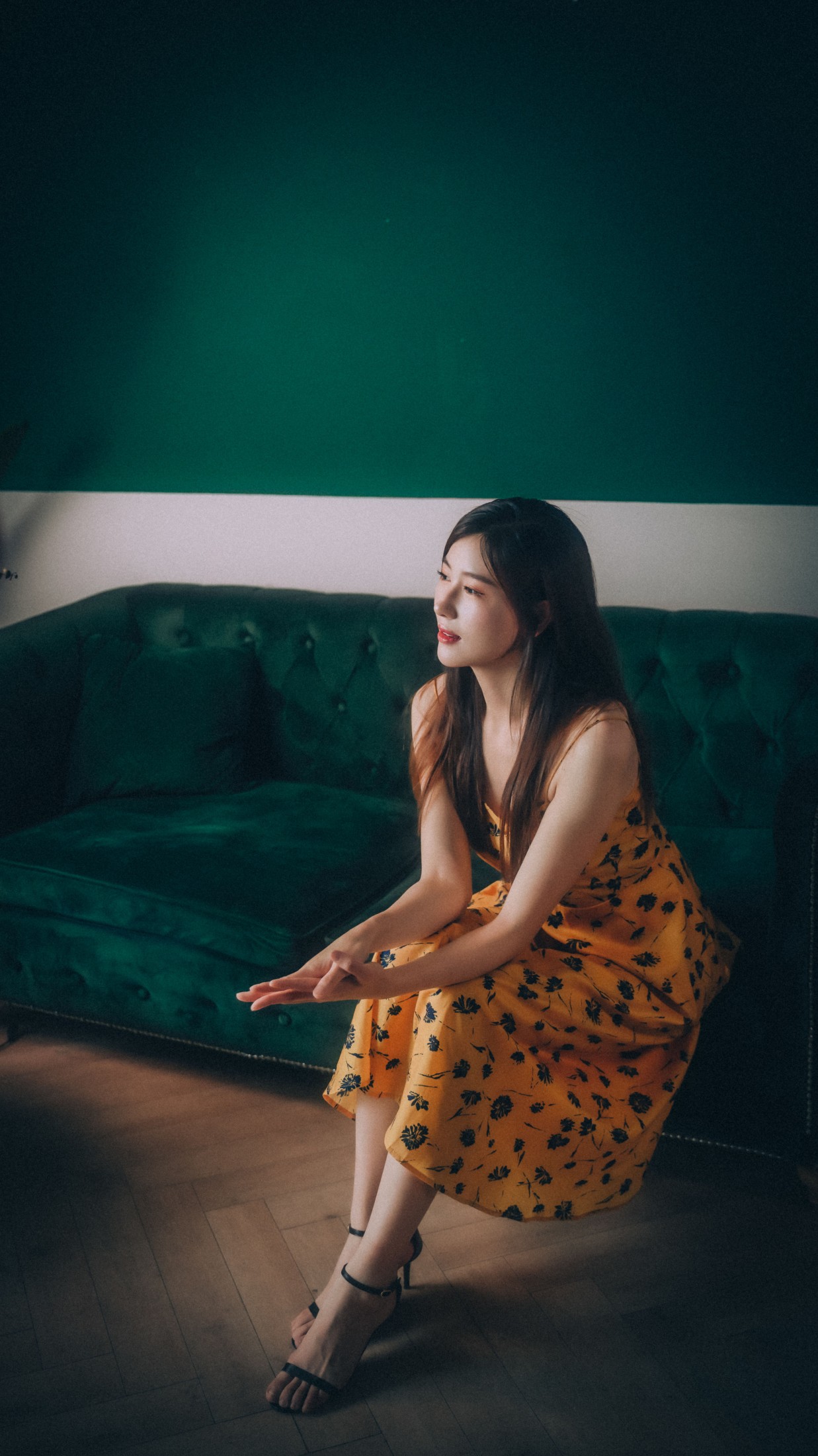 笑笑 – 《居家少女》[45P]