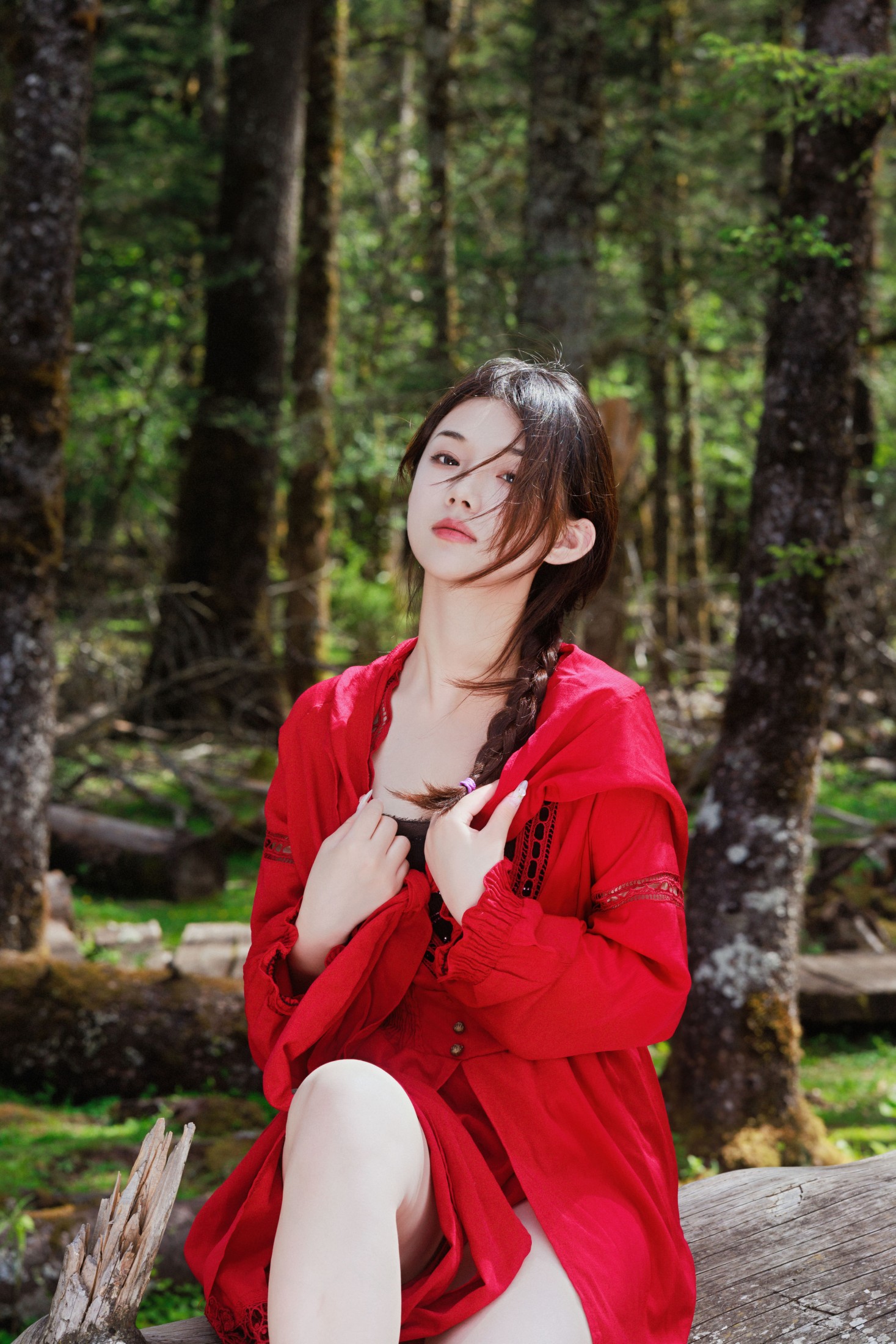 裴同学 – 《异域森林》[27P]