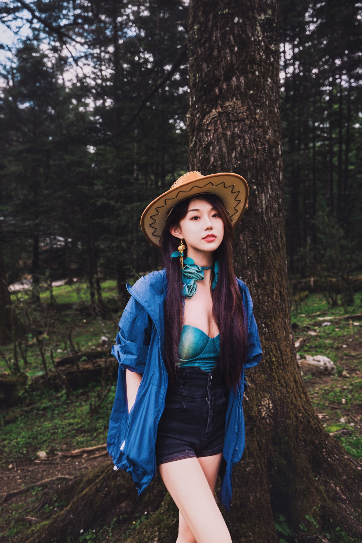 裴同学 – 《秘境森林》[46P]