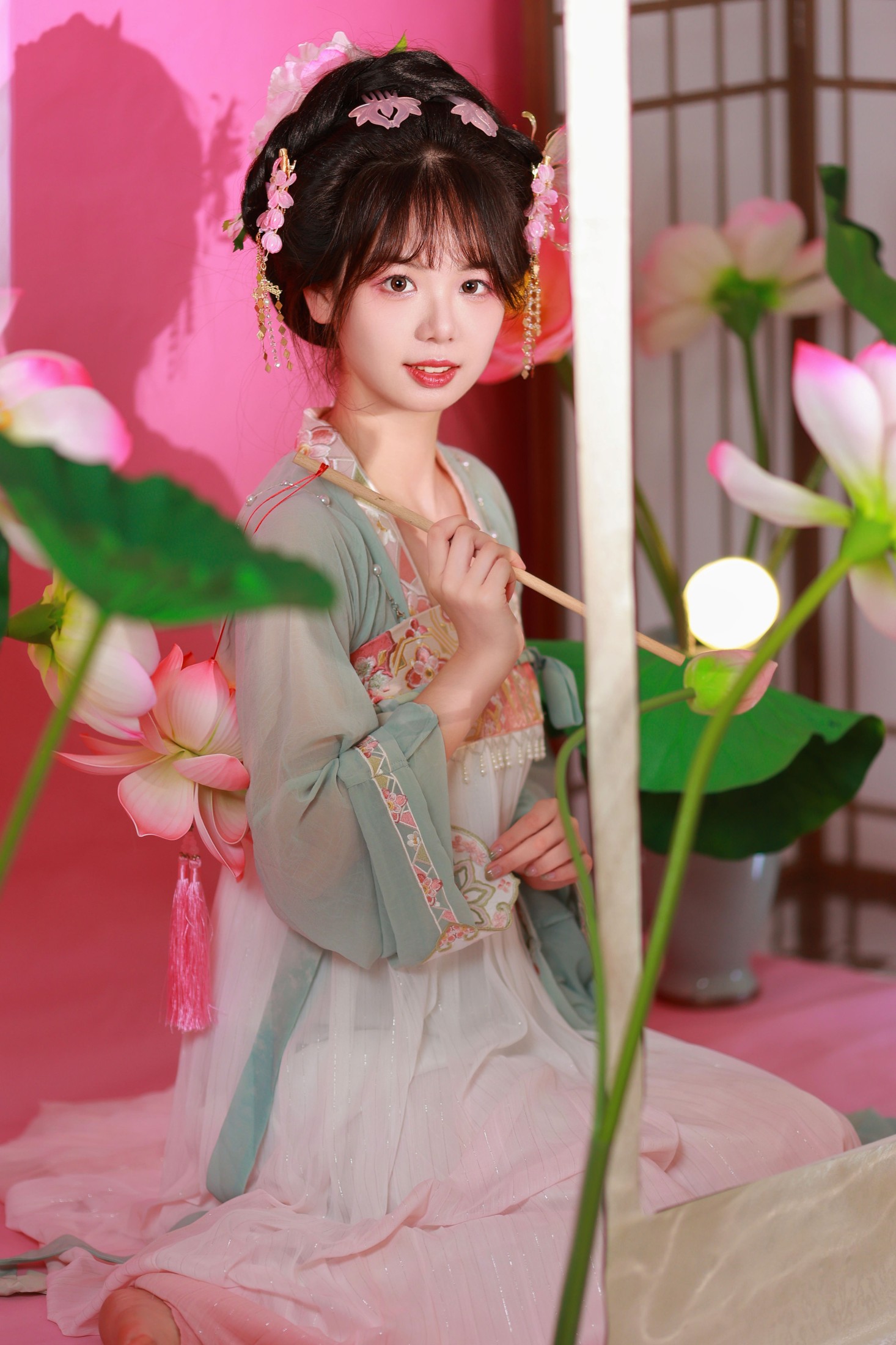 暮烟色CC – 《小荷仙》[53P]