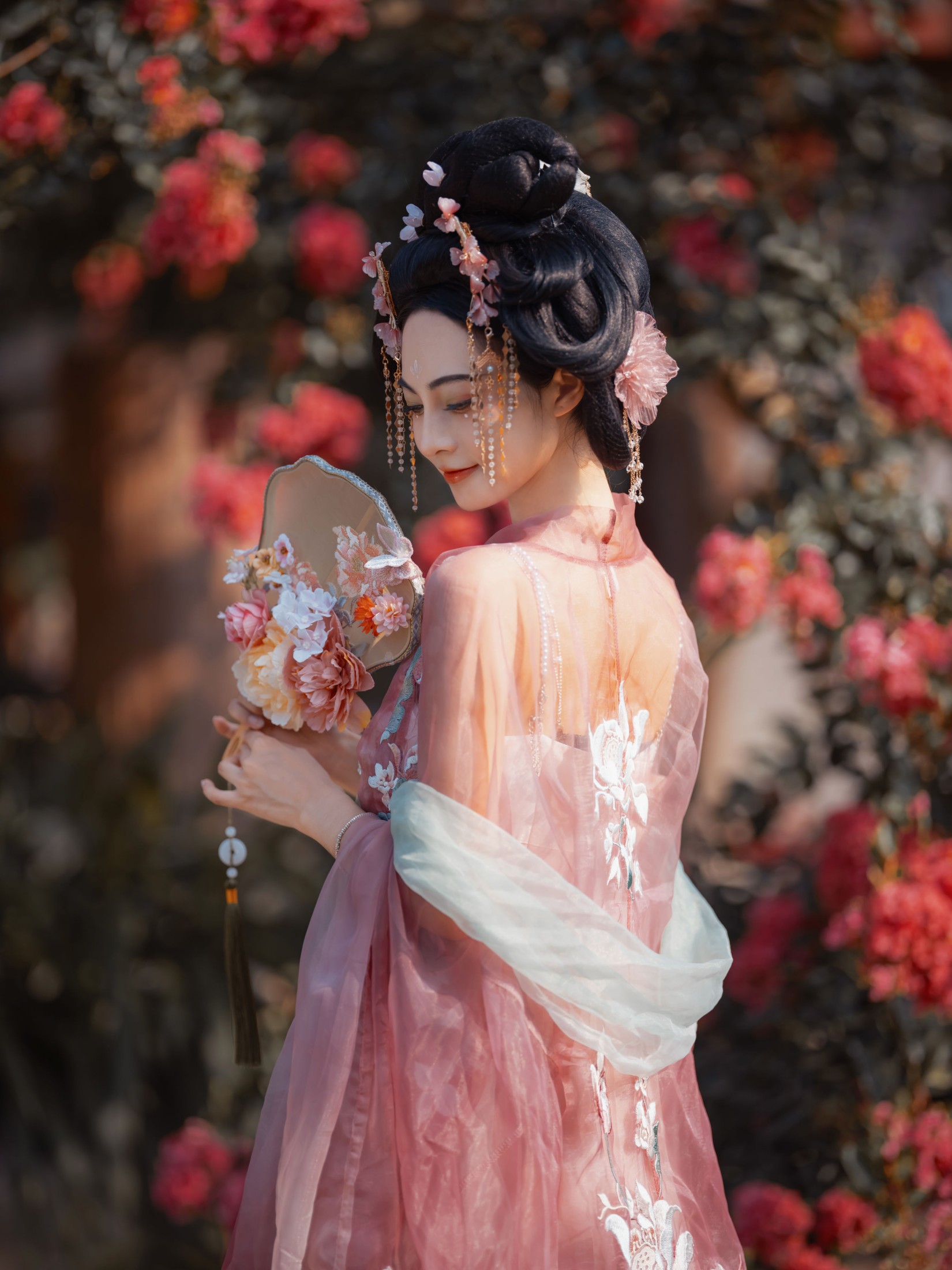 千落.奶尤 – 《繁花初见》[66P]