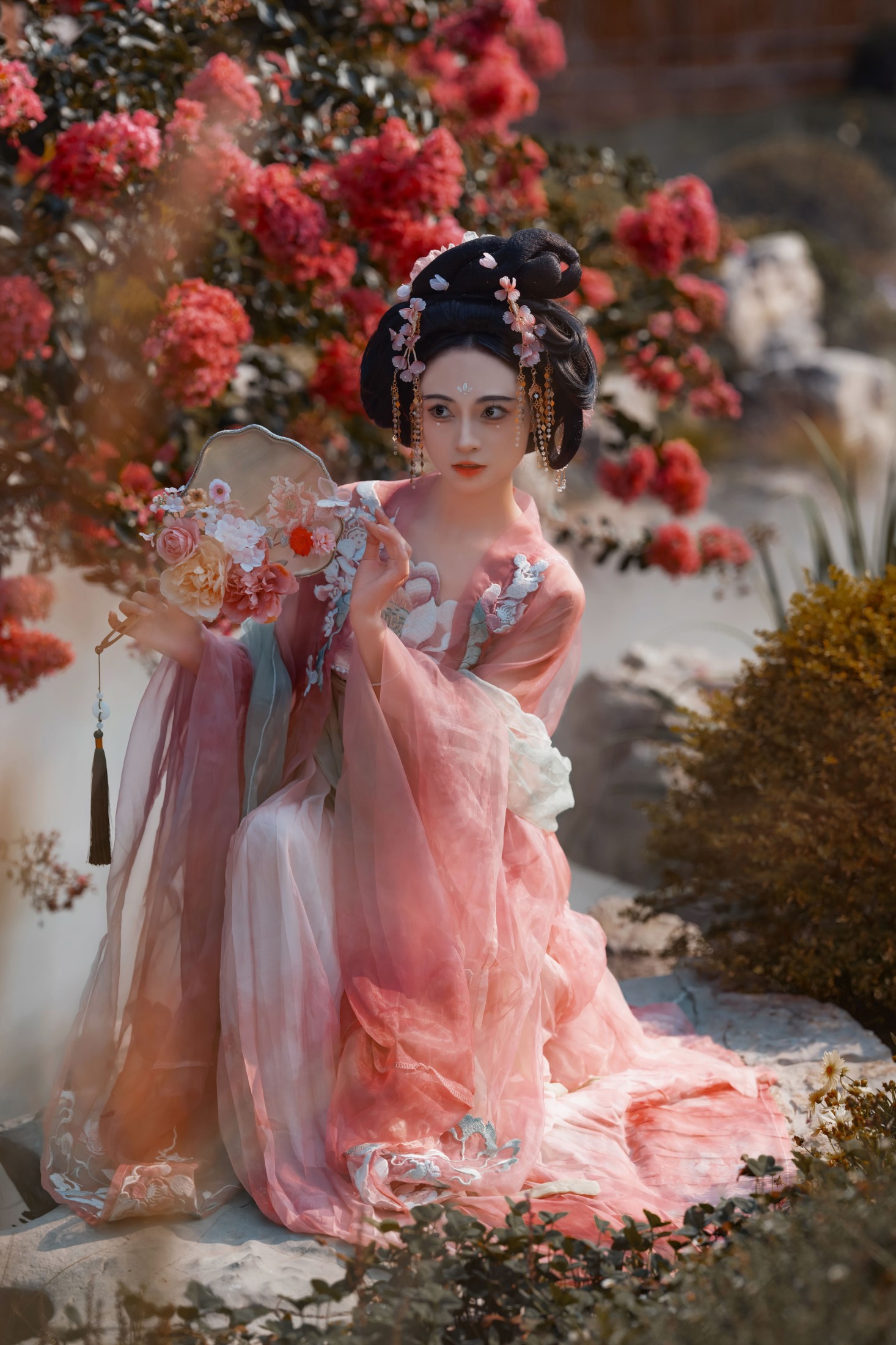 千落.奶尤 – 《繁花初见》[66P]