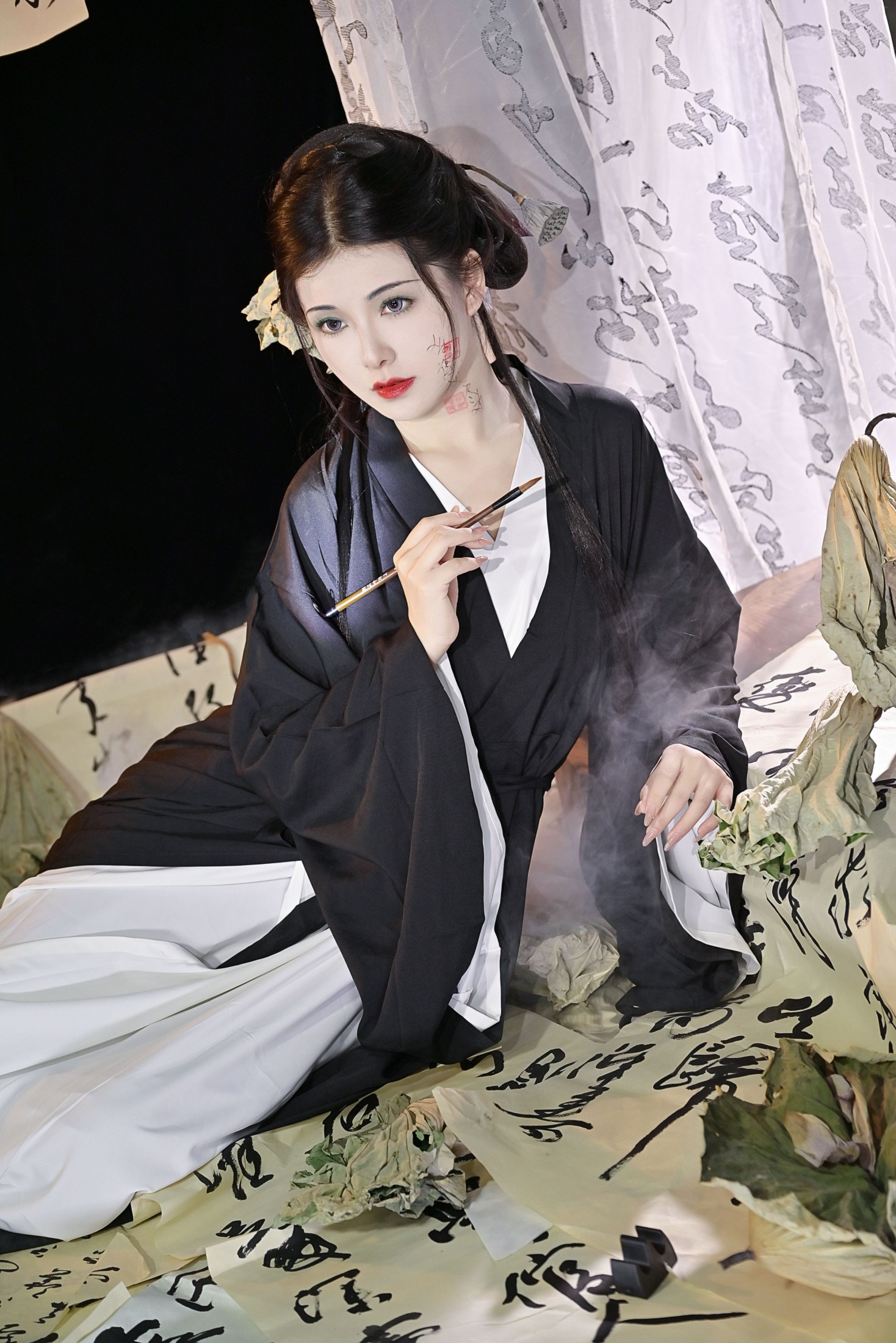 伊伊不想长胖胖 – 《残荷》[30P]