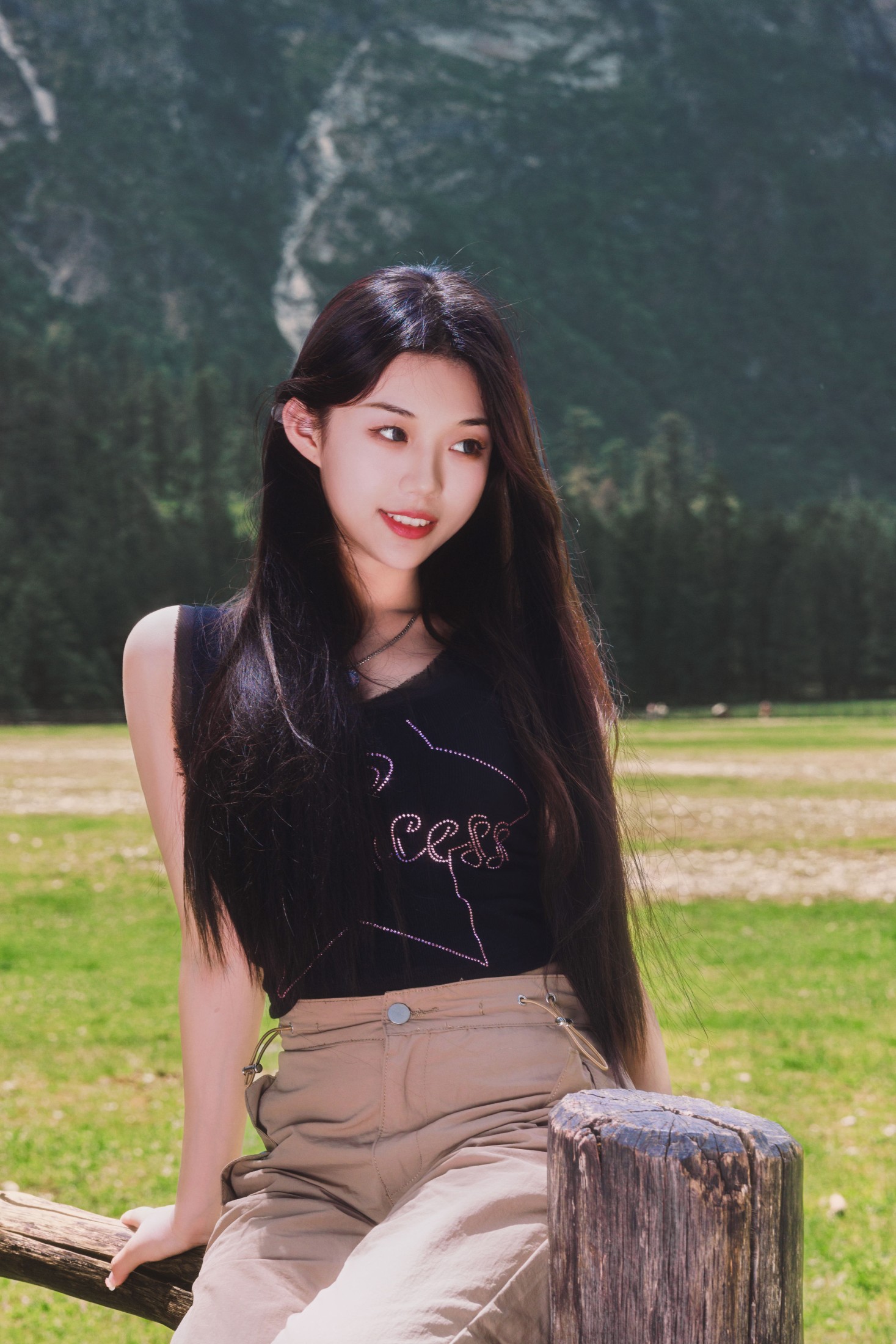 裴同学 – 《雪山牧场》[28P]