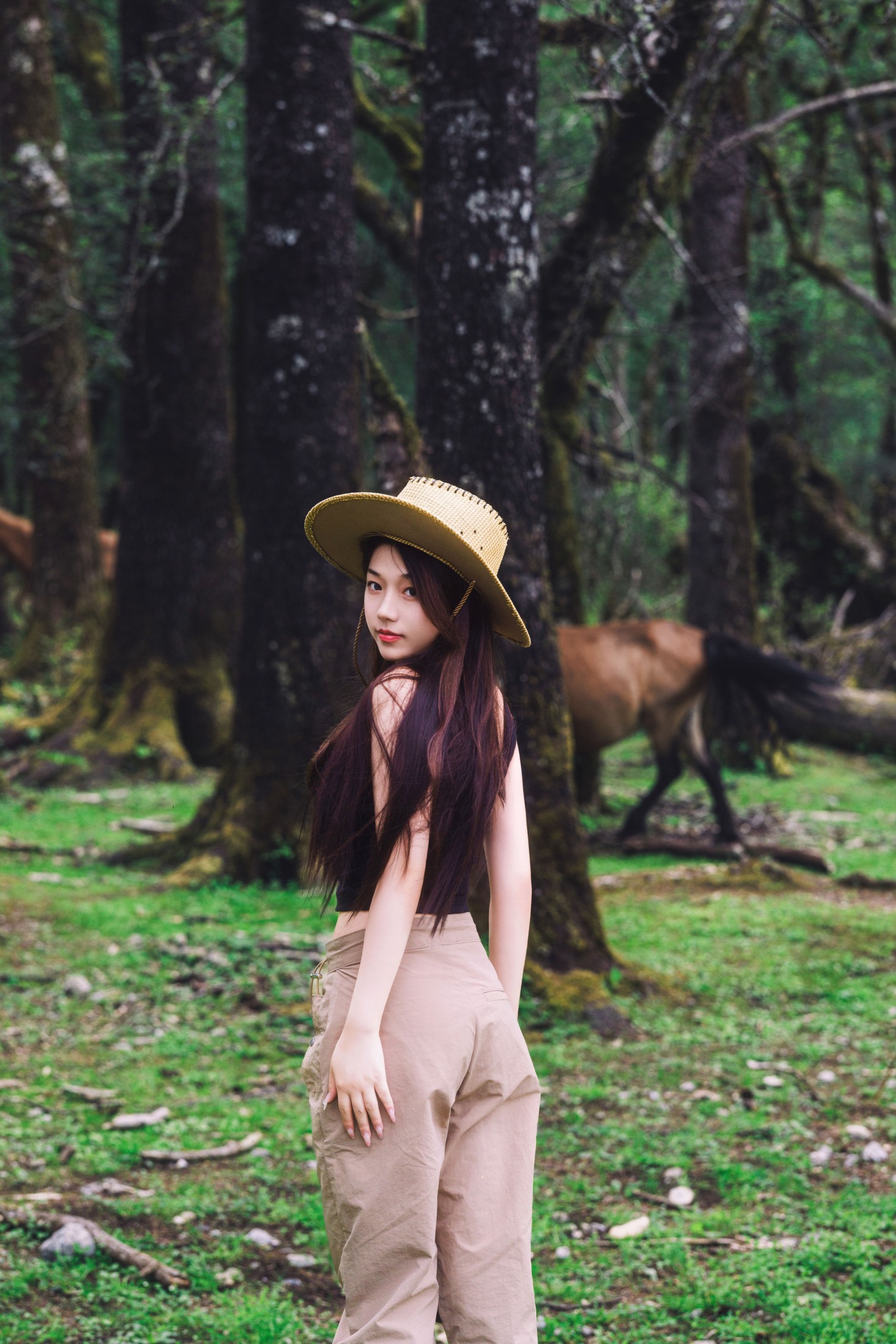 裴同学 – 《雪山牧场》[28P]