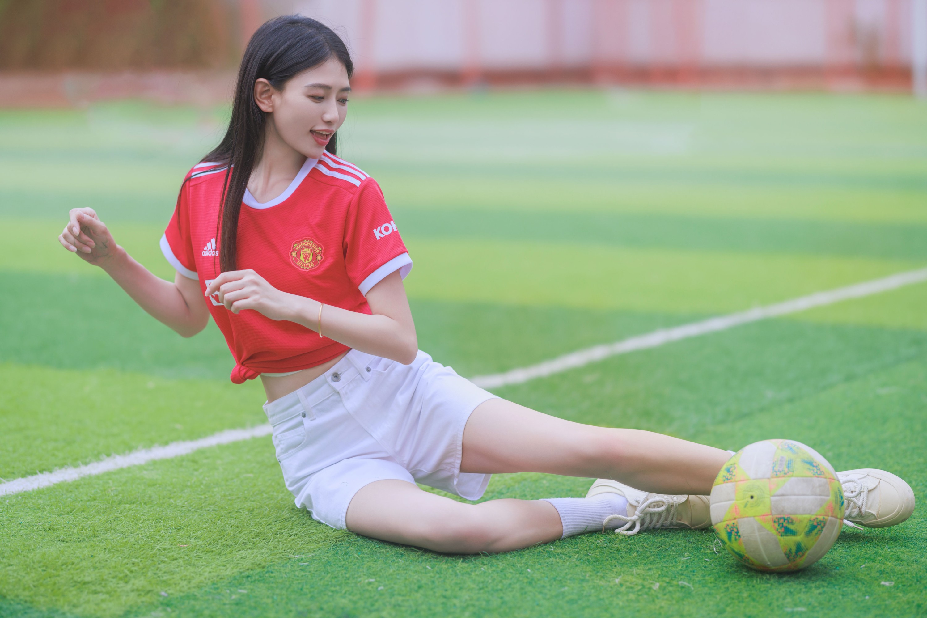 谭丽芳 – 《足球女孩》[23P]