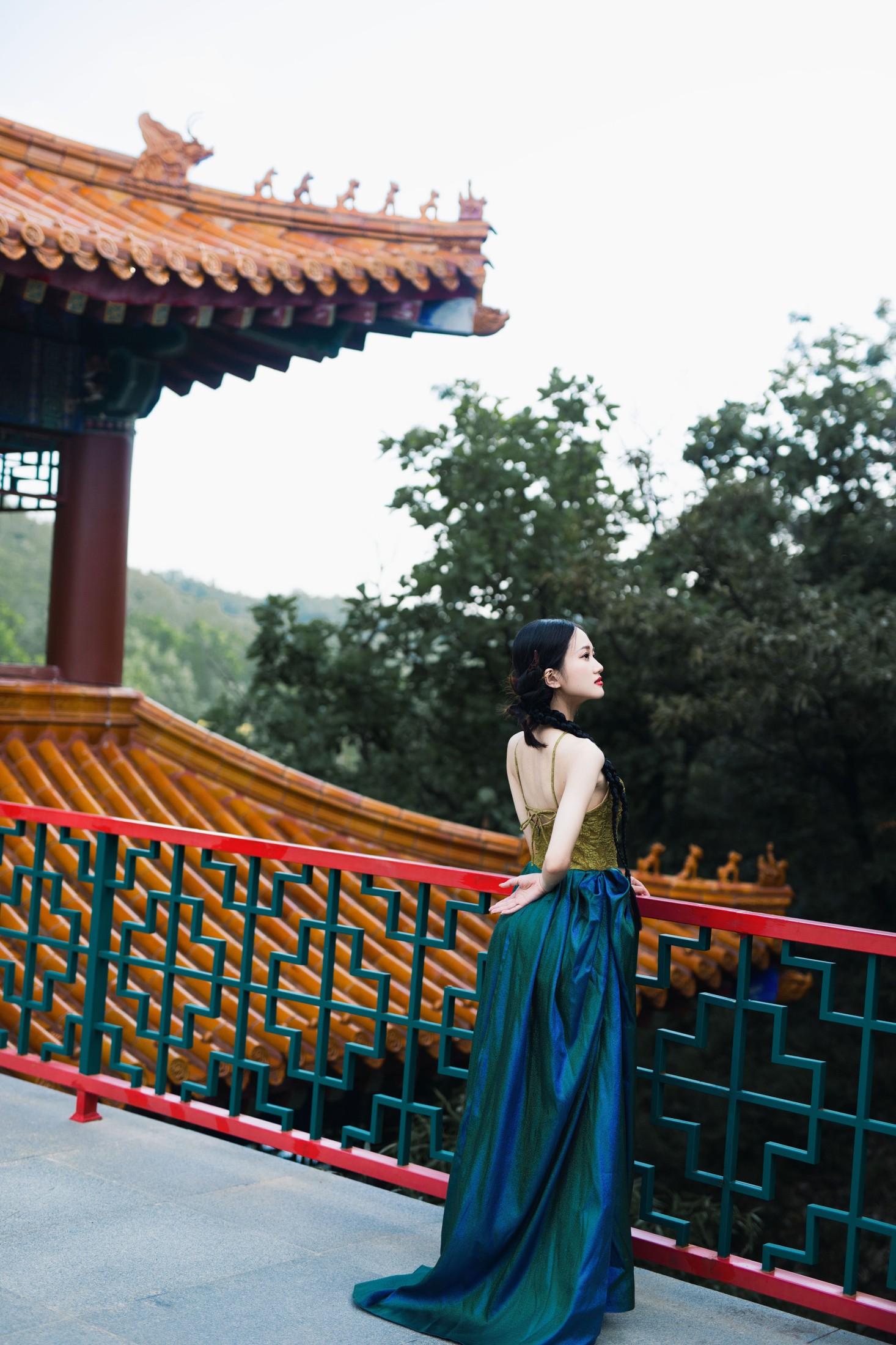 文文 – 《新中式礼服游园》[23P]