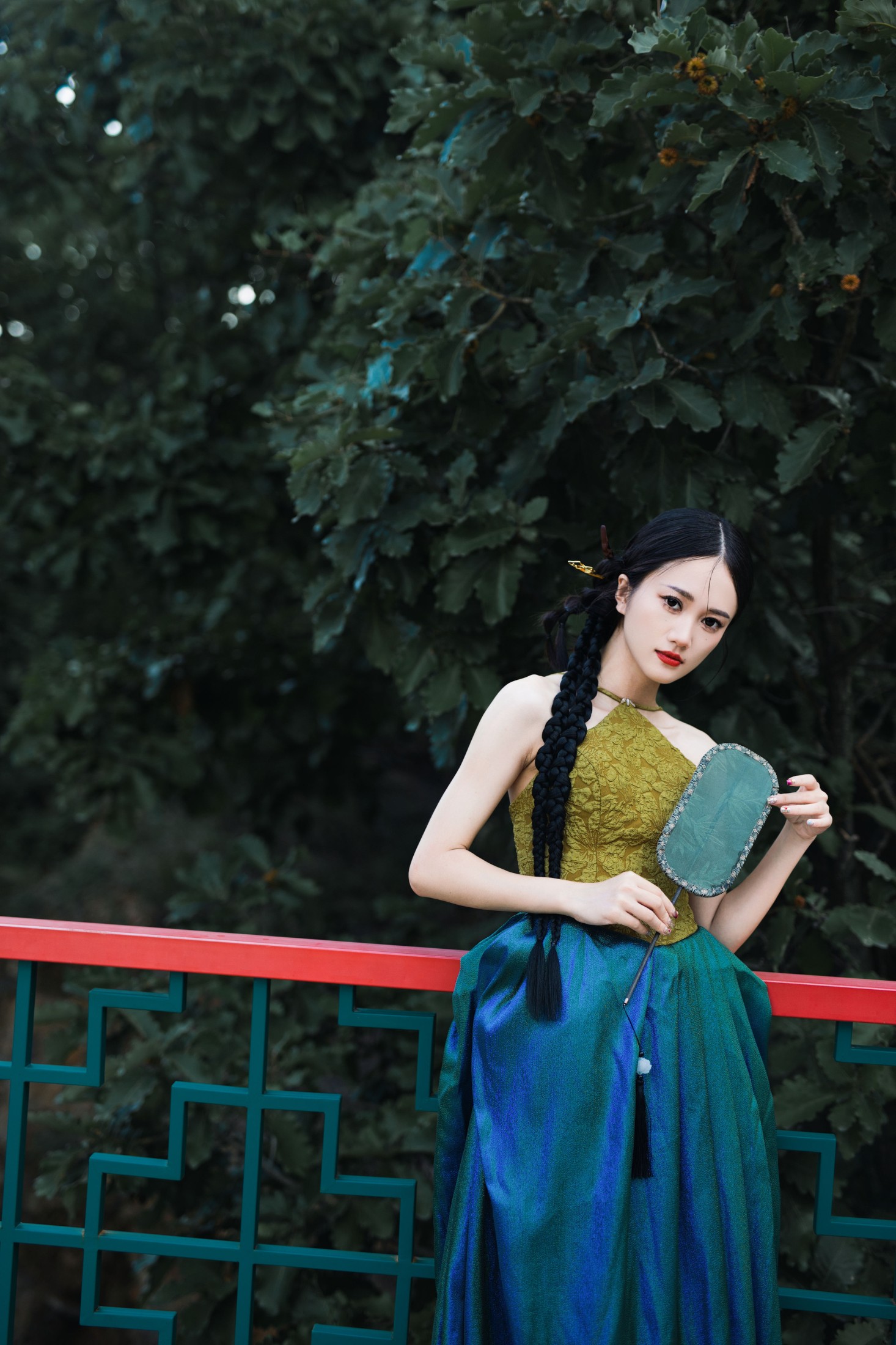 文文 – 《新中式礼服游园》[23P]