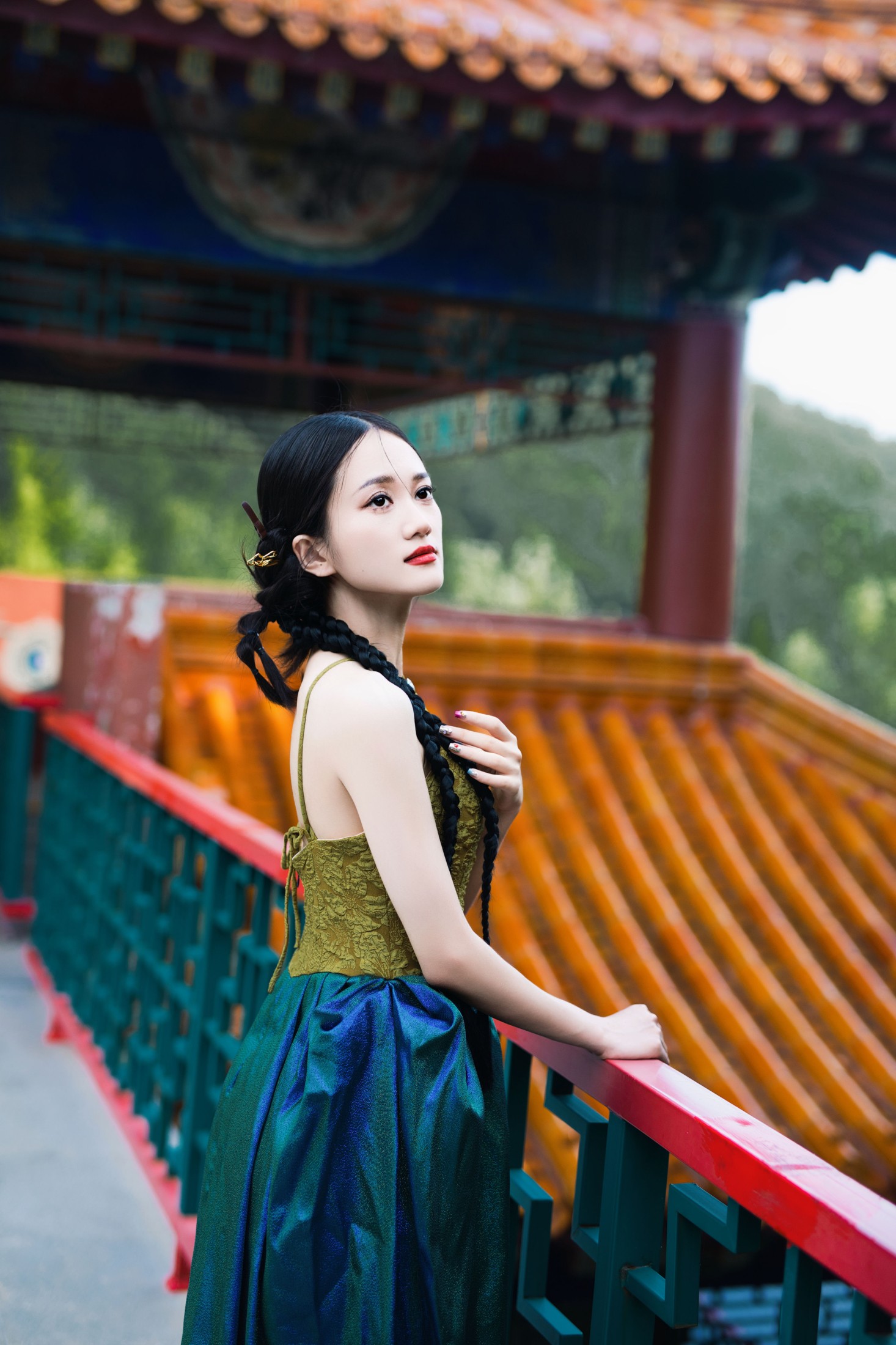 文文 – 《新中式礼服游园》[23P]