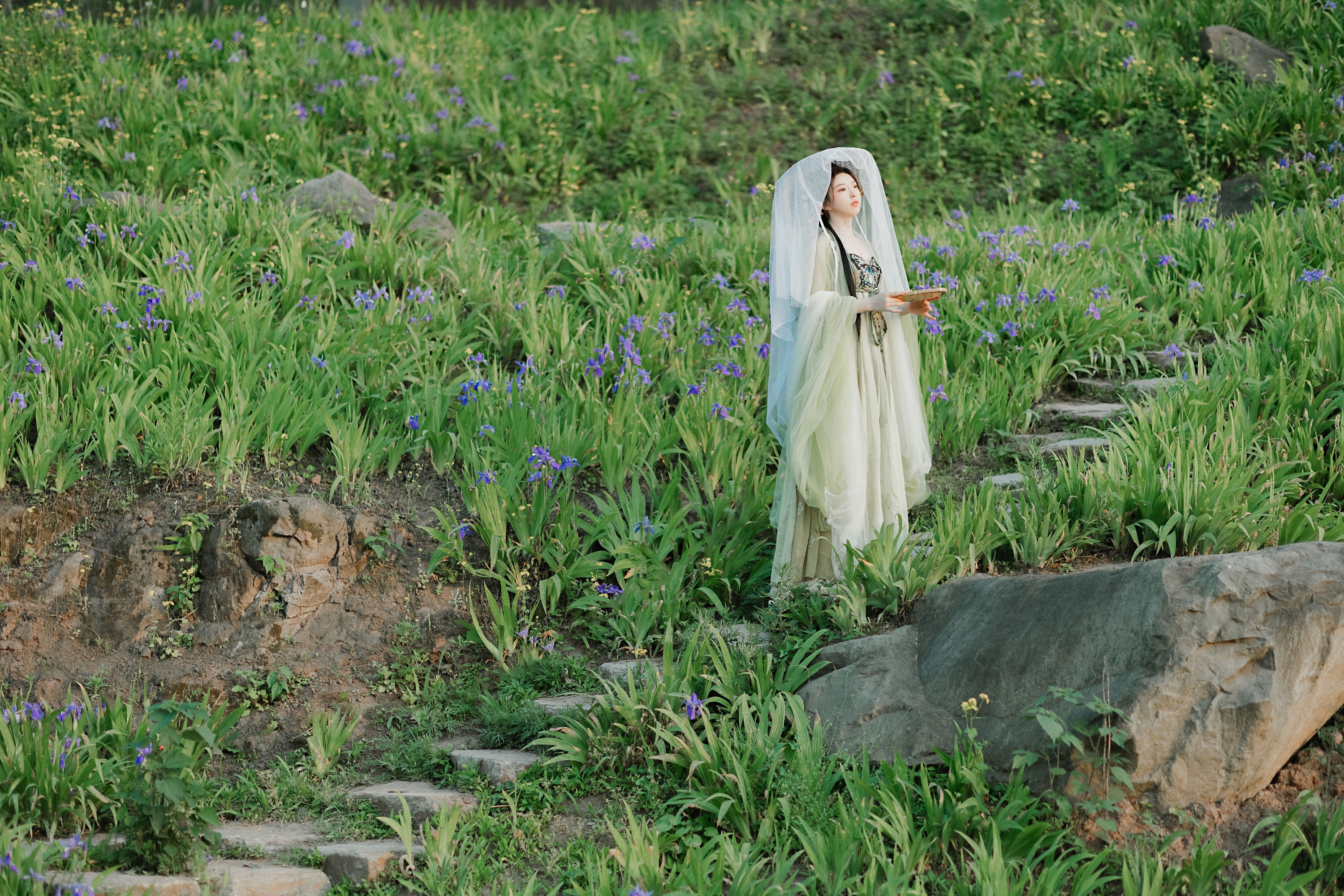 71Olan – 《山野饮酒》[32P]