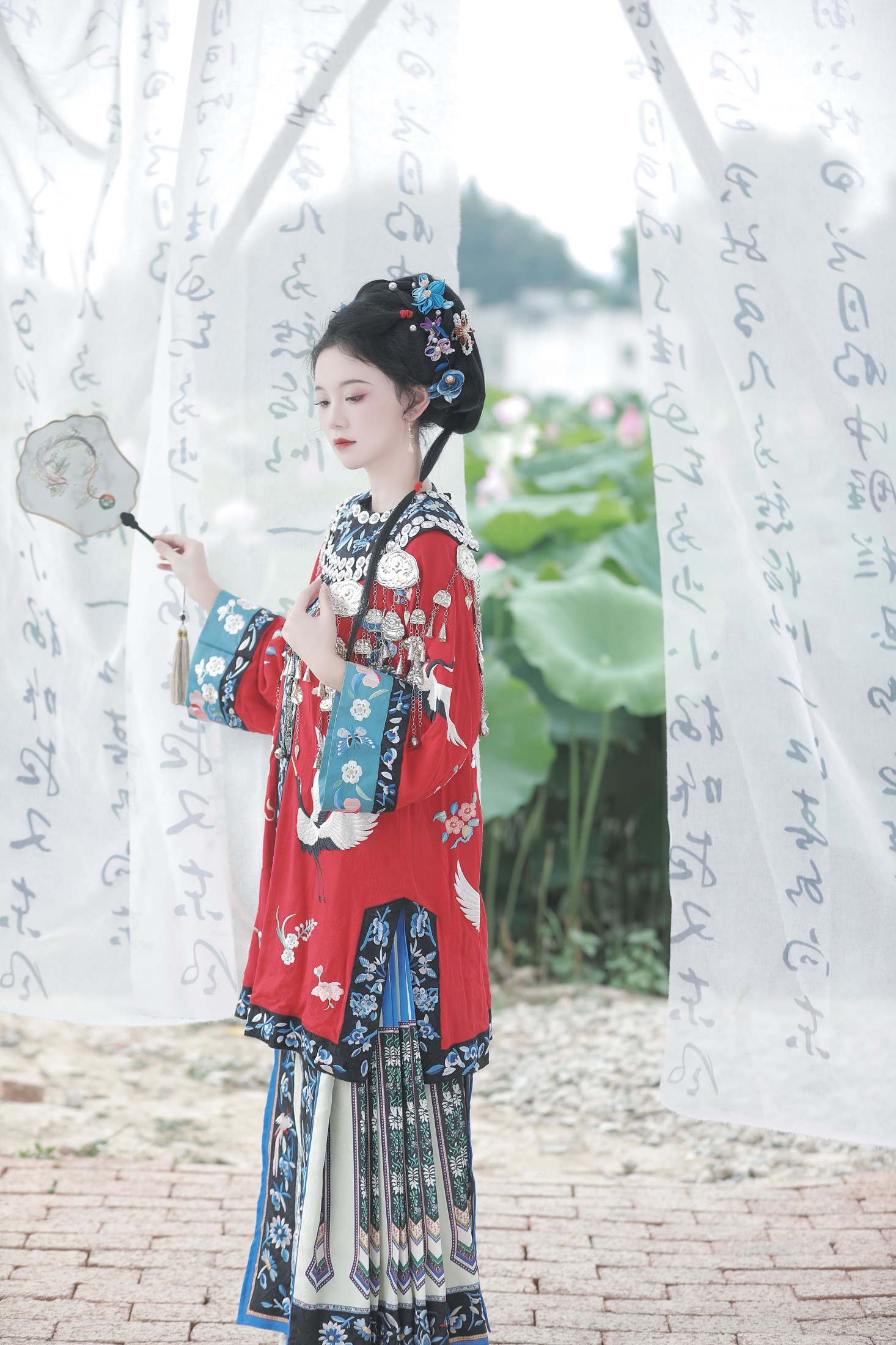 丹丹 – 《他还演着那场郎骑竹马来的戏》[20P]