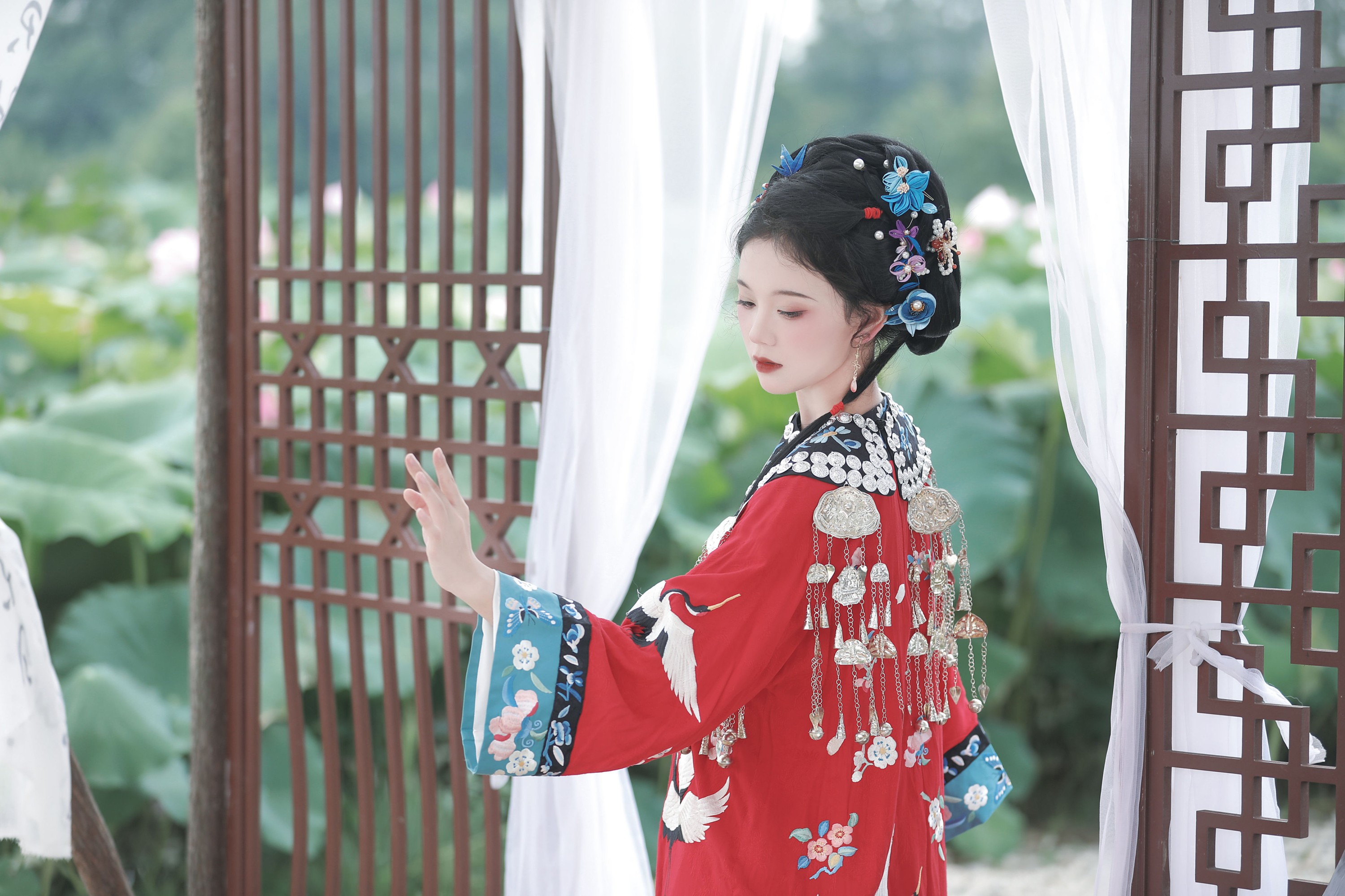 丹丹 – 《他还演着那场郎骑竹马来的戏》[20P]