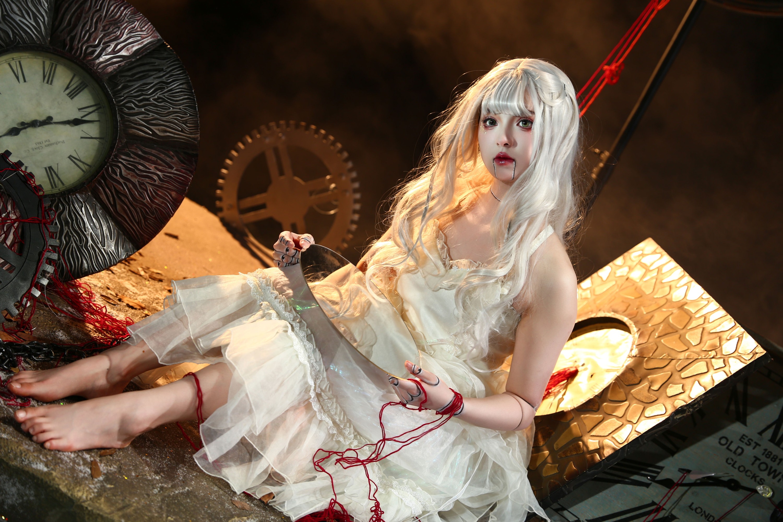 冯玉憬 – 《社会时钟》[30P]