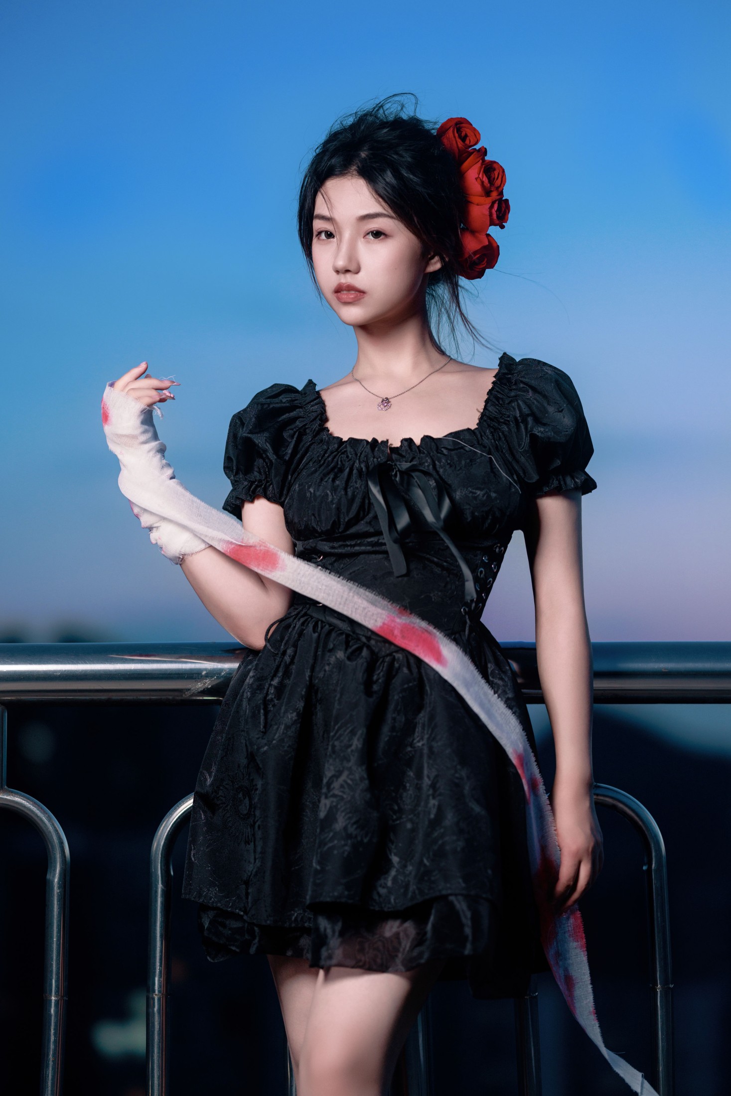 裴同学 – 《暗夜玫瑰》[33P]