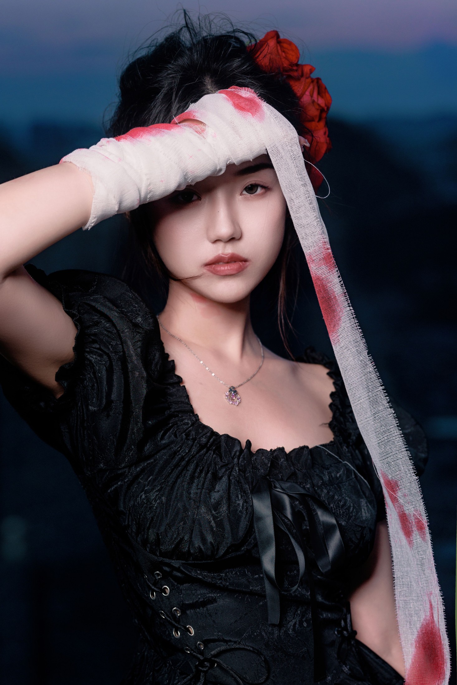 裴同学 – 《暗夜玫瑰》[33P]