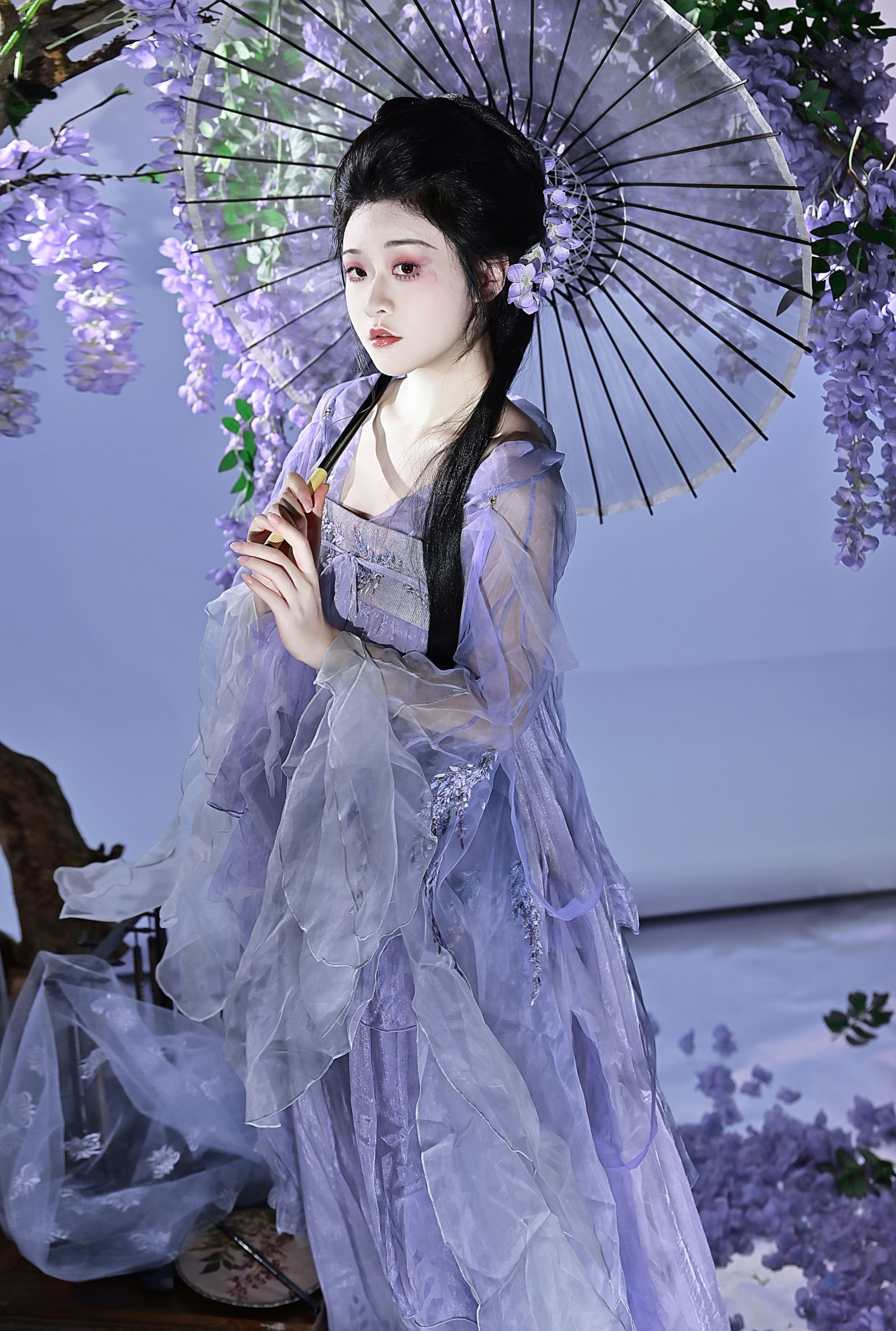 神赐杏杏 – 《紫藤少女》[22P]