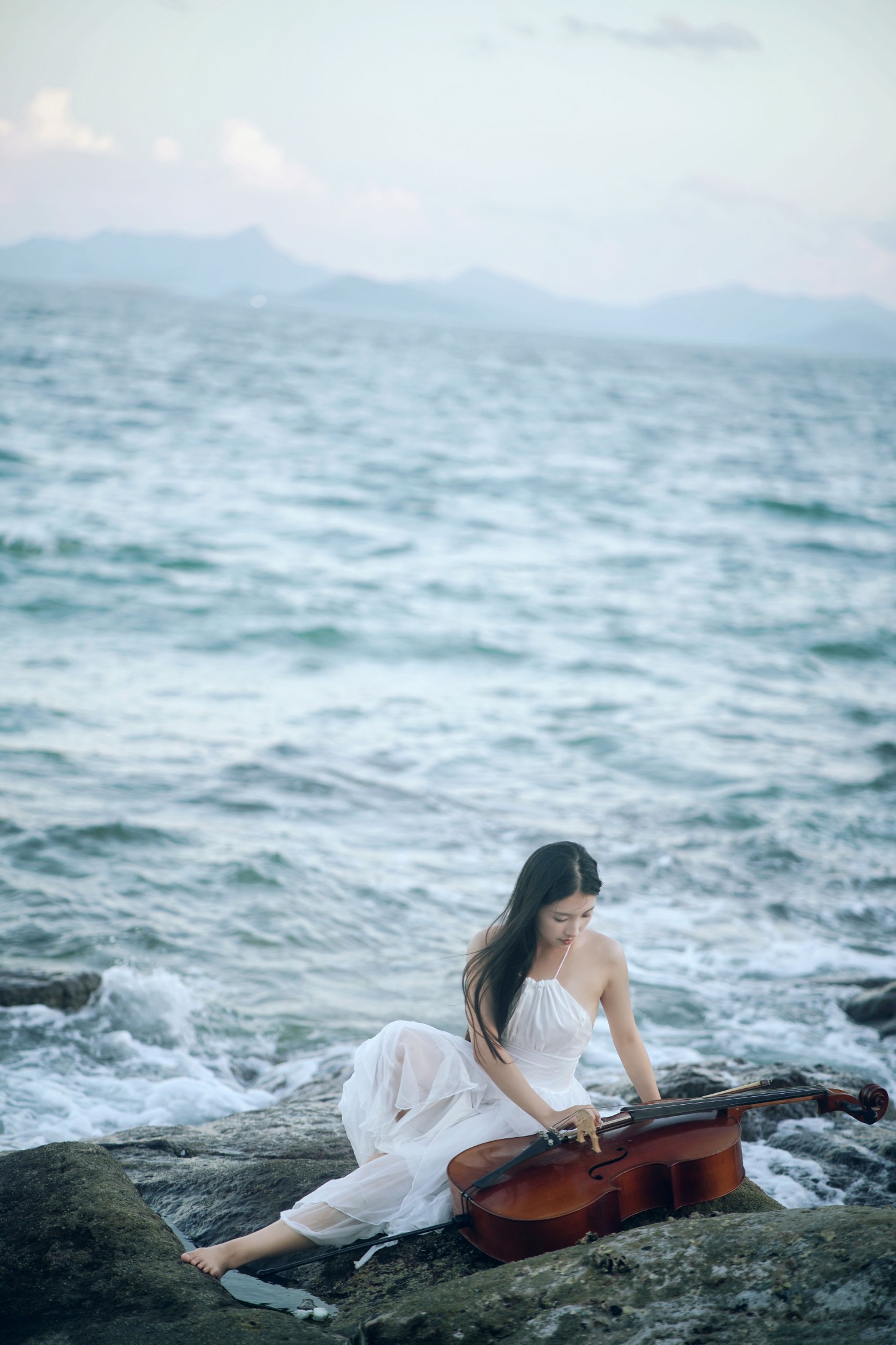 嘉怡 – 《大提琴的蓝色乐章》[22P]