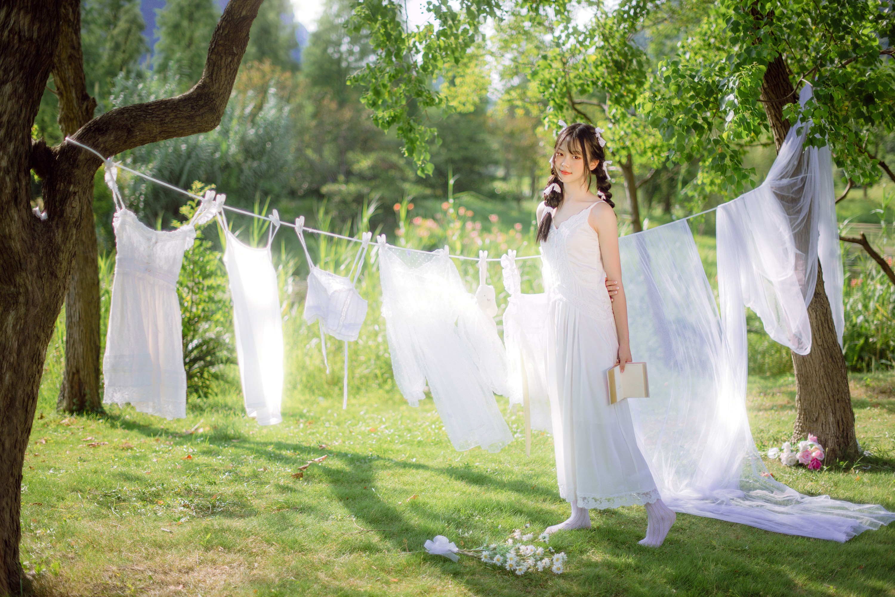 哇咔吉吉 – 《微风吹过裙摆》[44P]