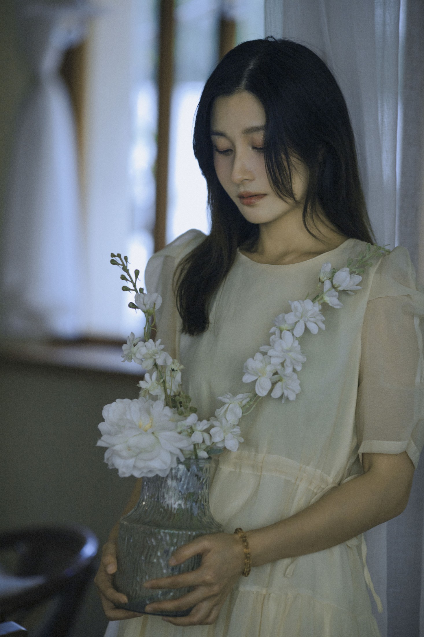 张岁岁 – 《消磨时光》[20P]