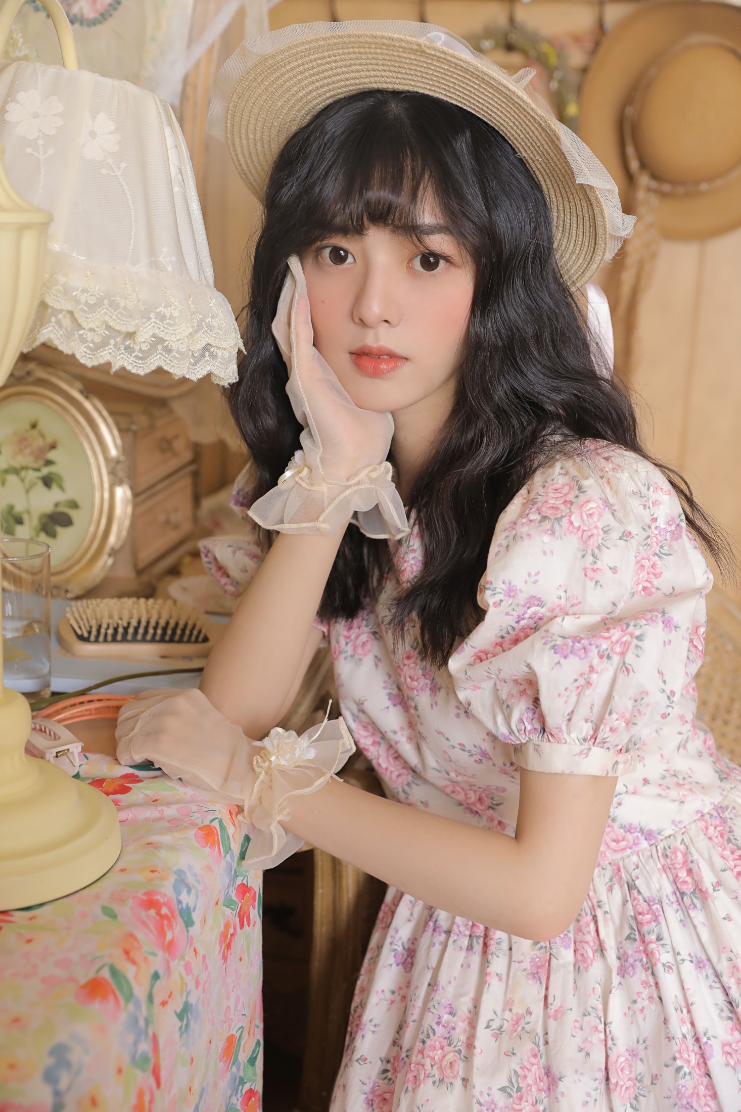 sonia – 《她好像个娃娃》[22P]