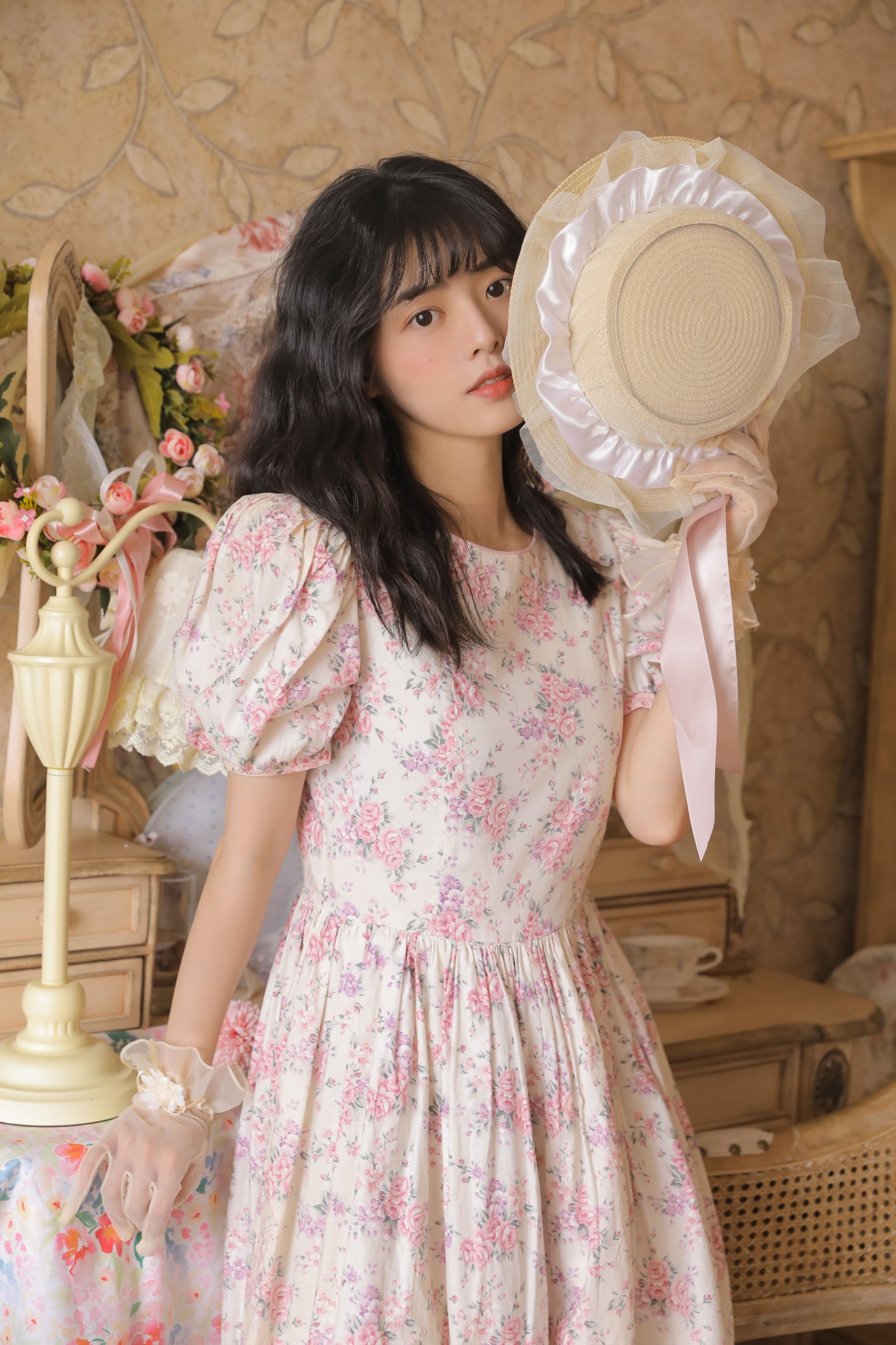 sonia – 《她好像个娃娃》[22P]