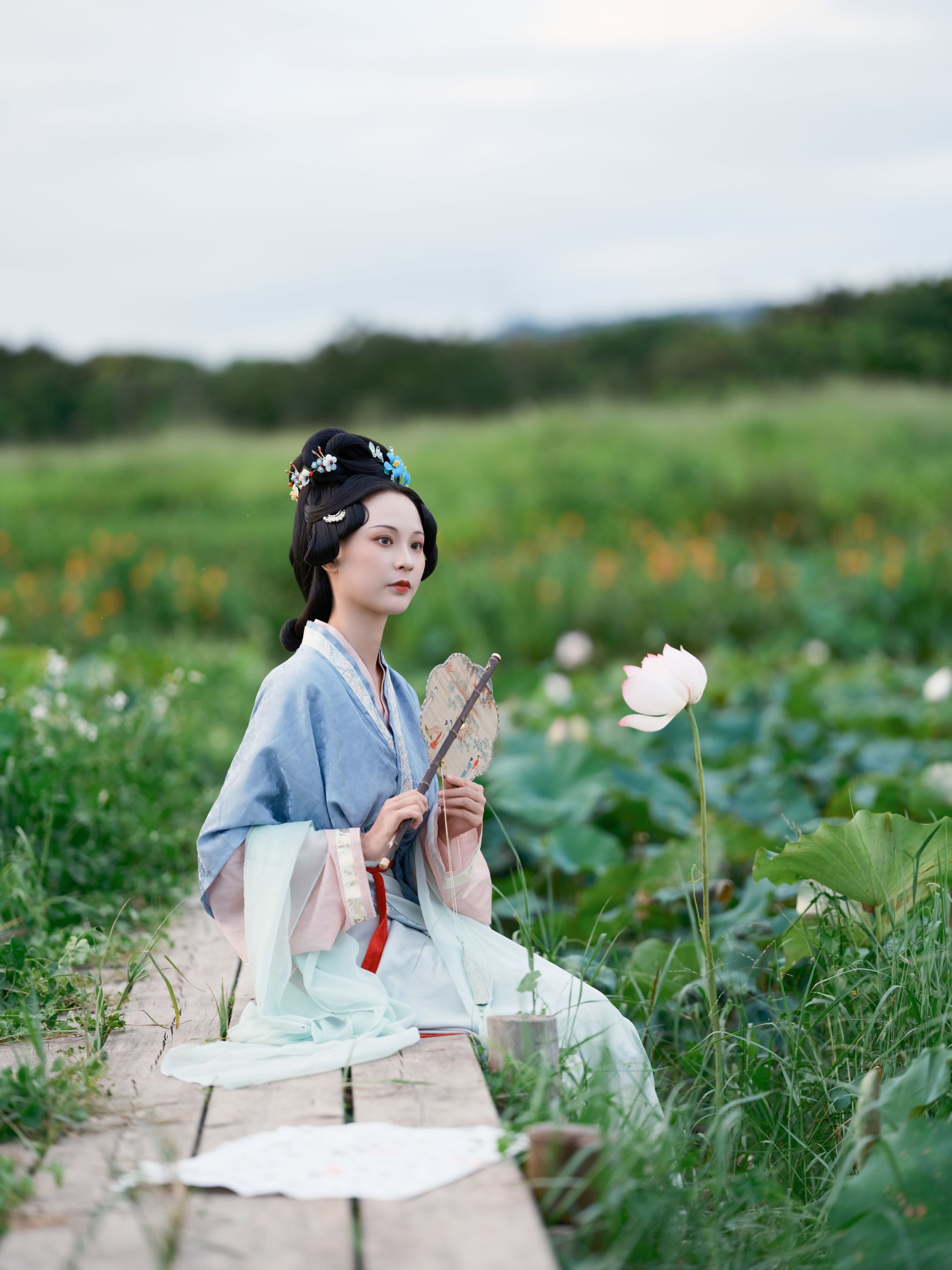 敏娜 – 《荷之华》[53P]