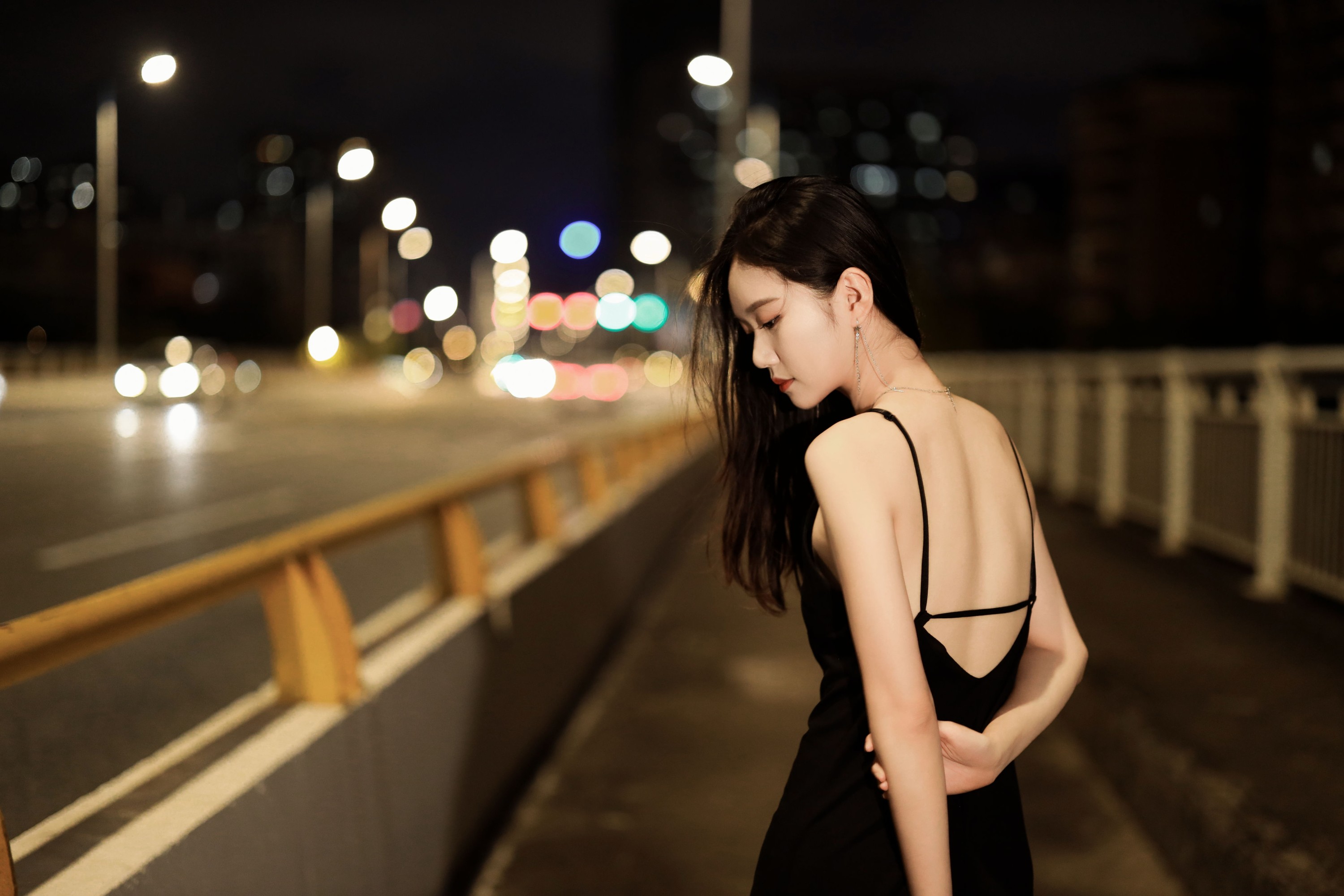 迪丽热鸭 – 《桥上夜晚》[24P]