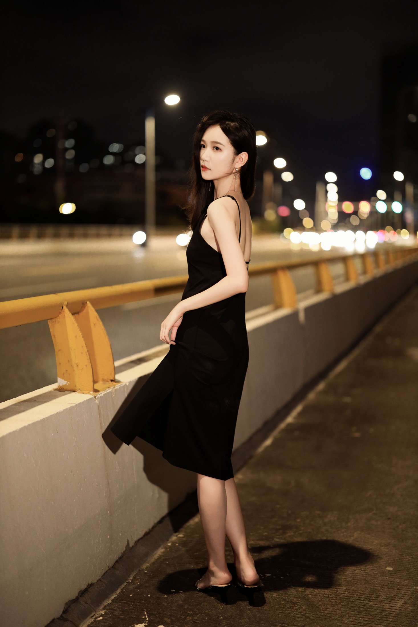 迪丽热鸭 – 《桥上夜晚》[24P]