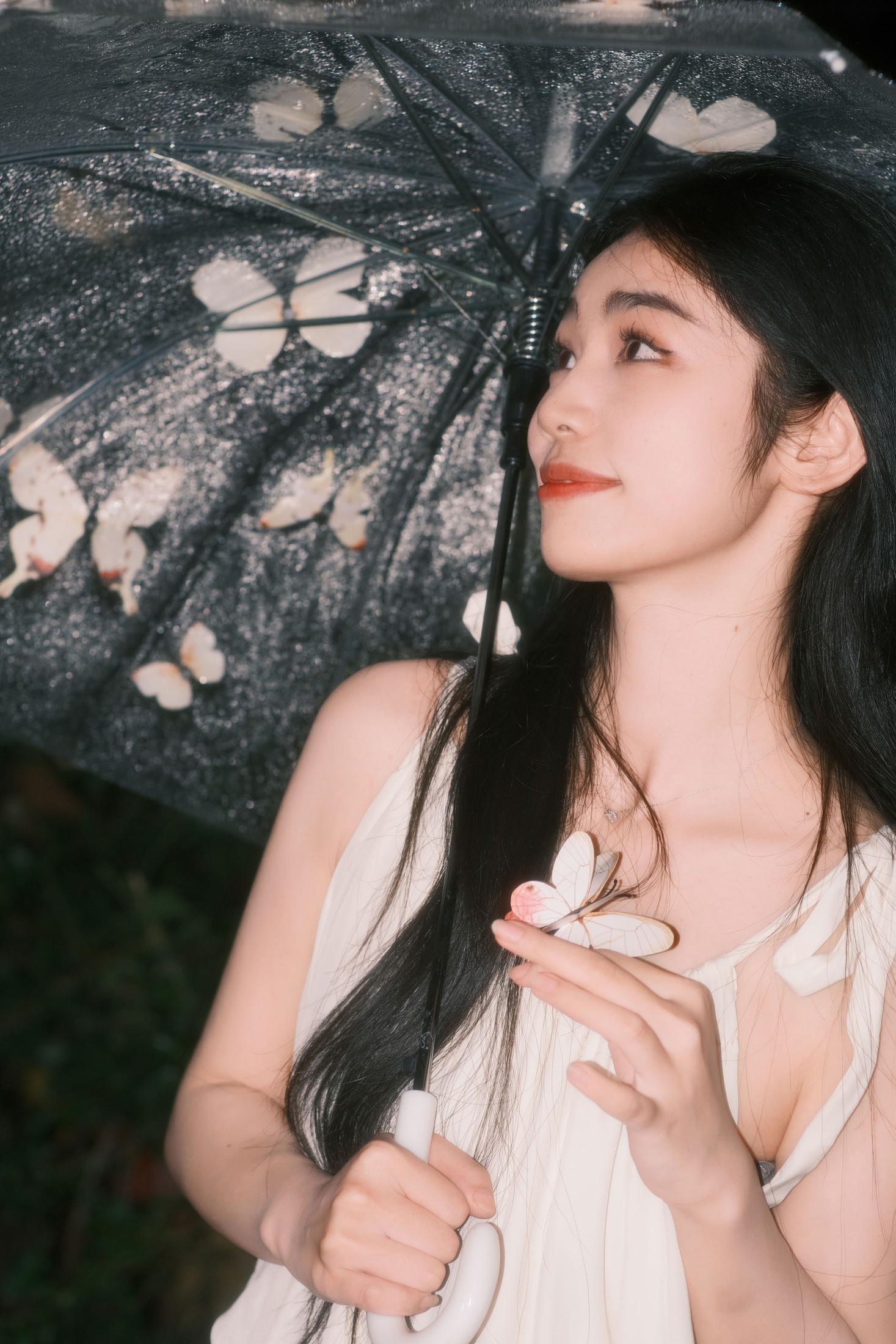 周馨 – 《白色雨蝶》[22P]