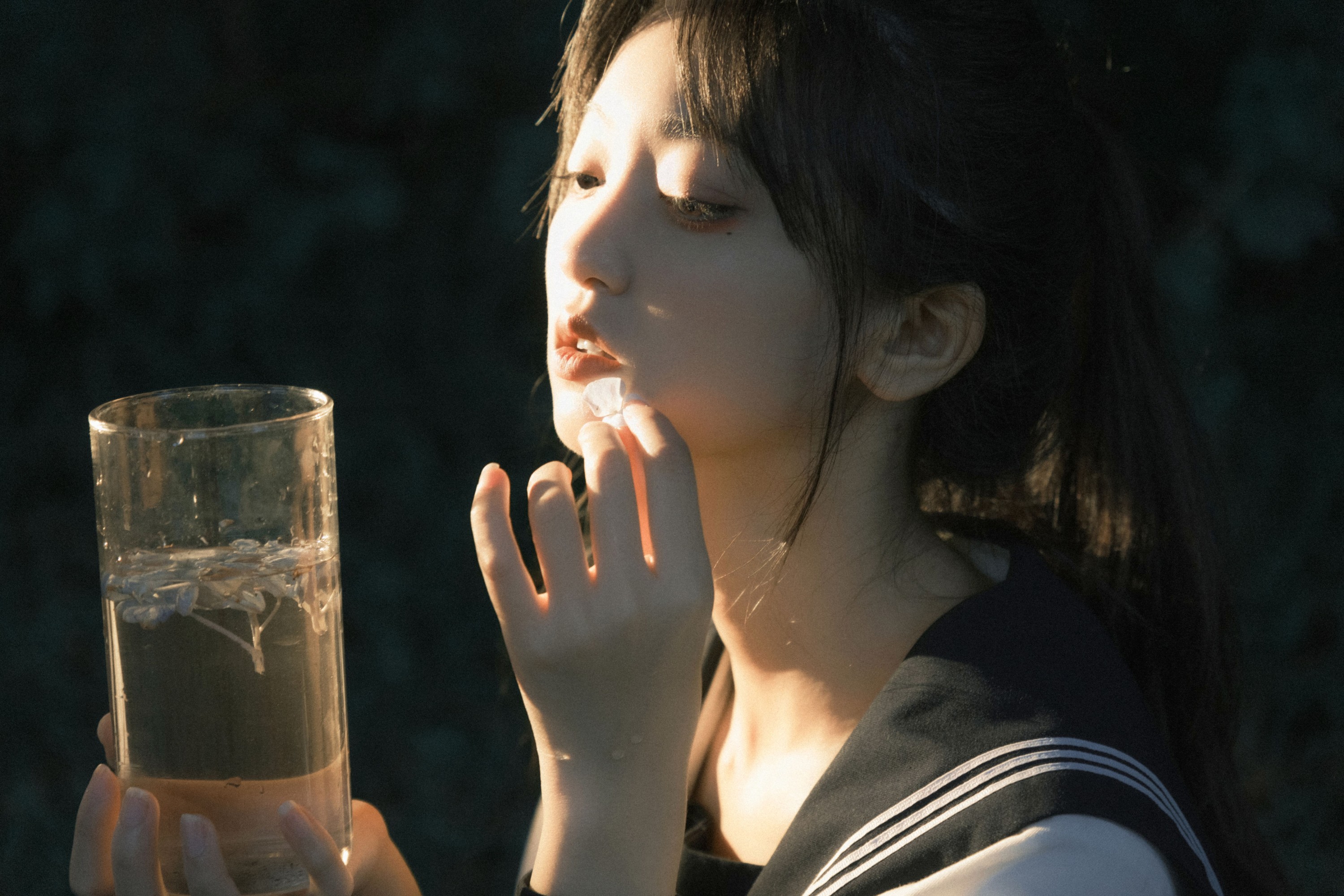 冷酷王爷 – 《黑暗里的一束光》[22P]