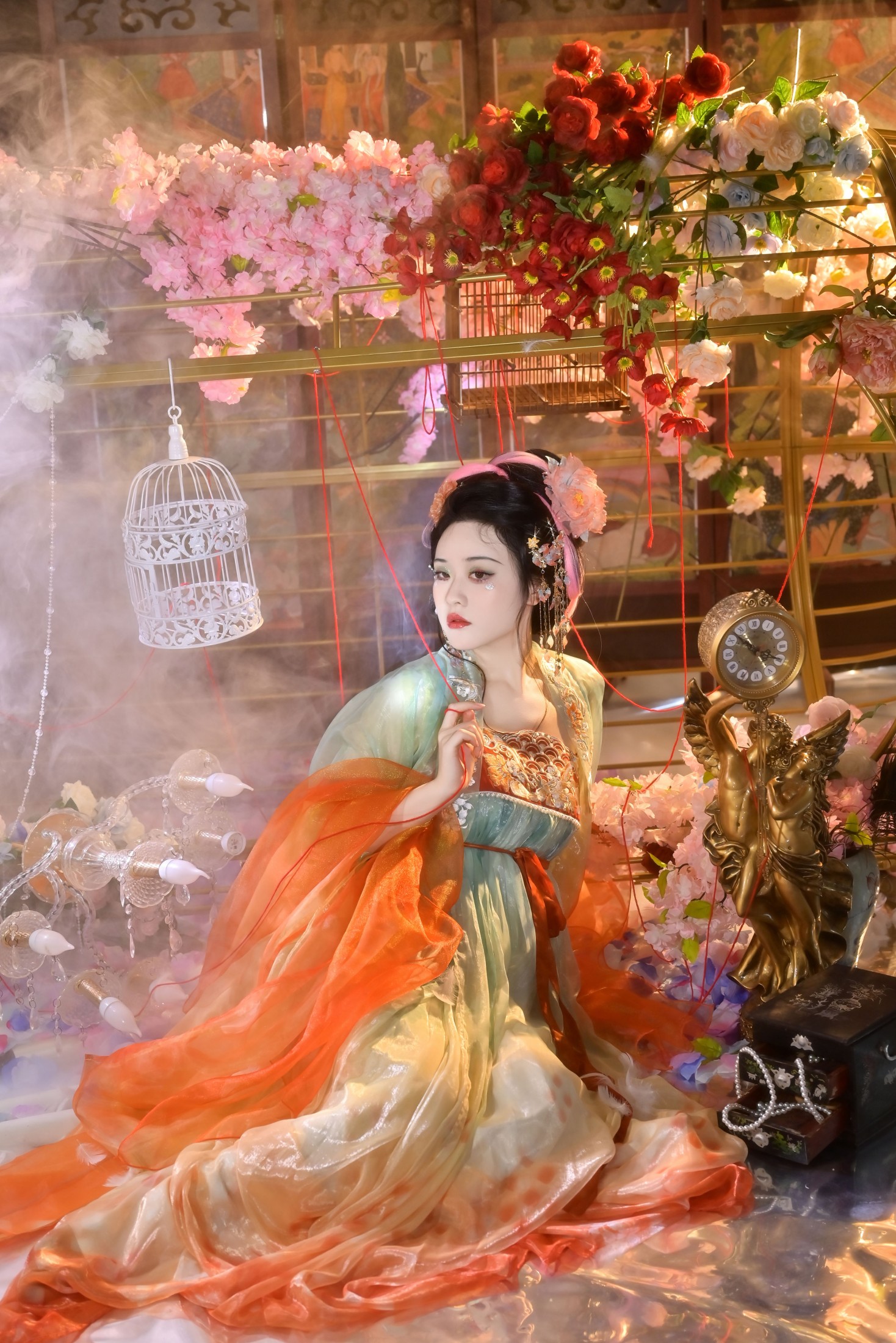 神赐杏杏 – 《笼中锦鲤》[22P]