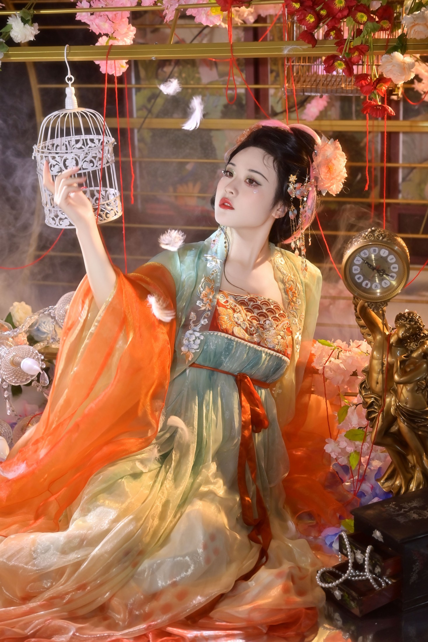 神赐杏杏 – 《笼中锦鲤》[22P]