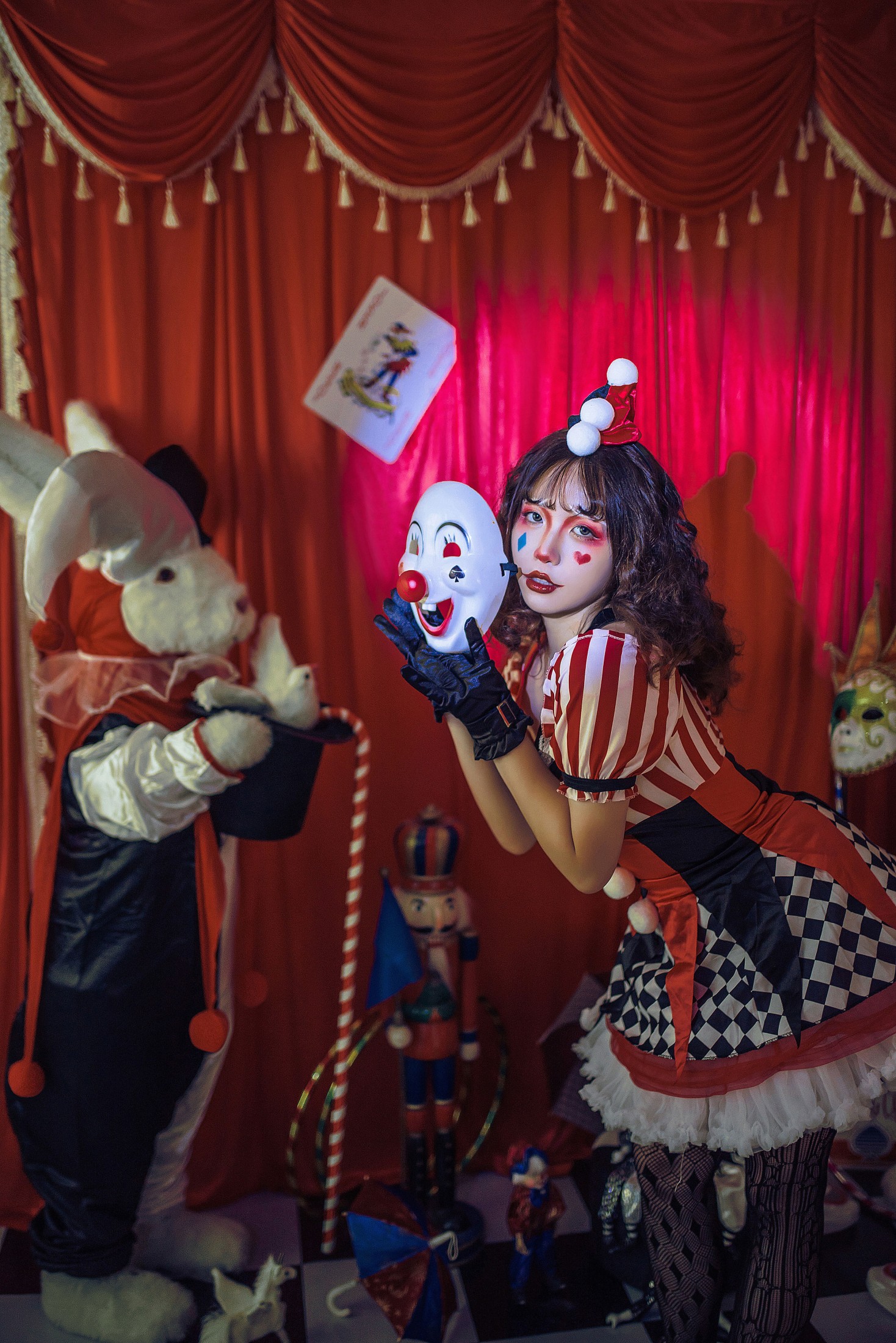 哈莉罗亚 – 《沉睡的马戏团》[23P]