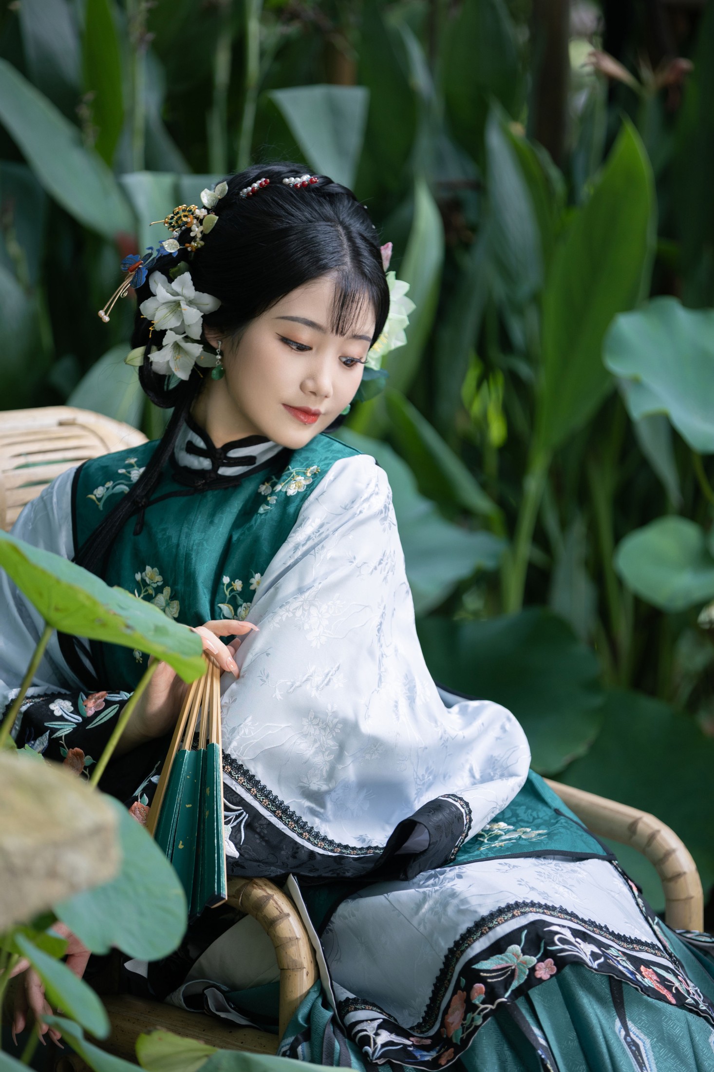 青青 – 《风举荷》[22P]