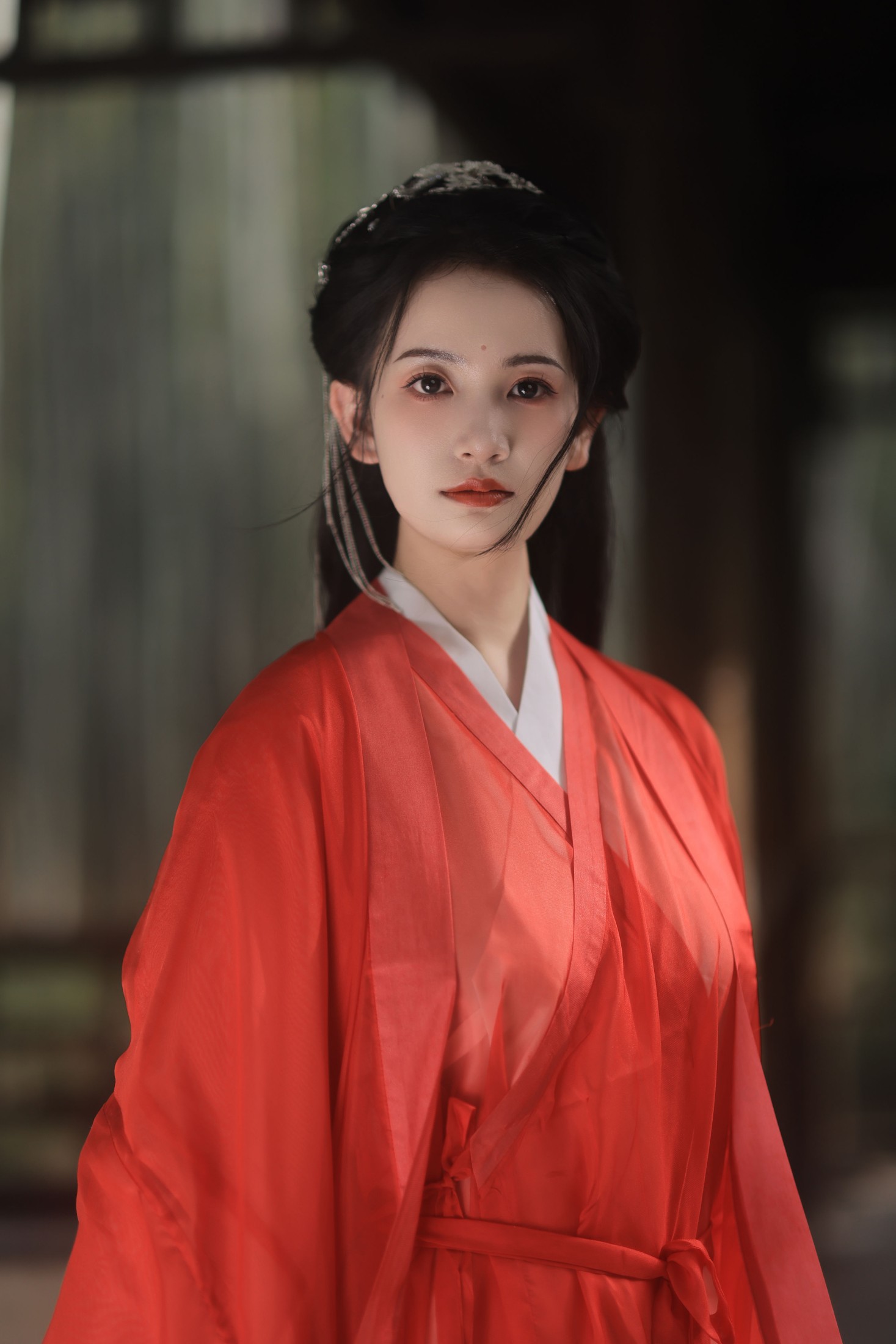 言小七 – 《红衣女子》[29P]