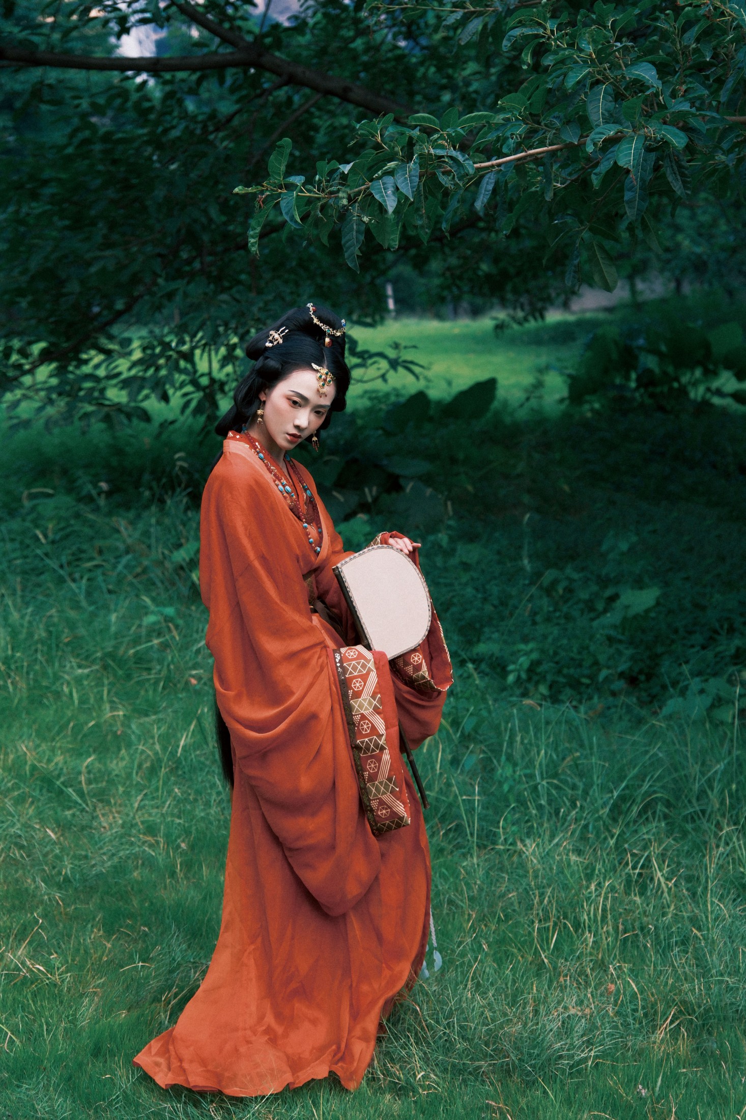 顾惜人 – 《夜魅歌》[24P]