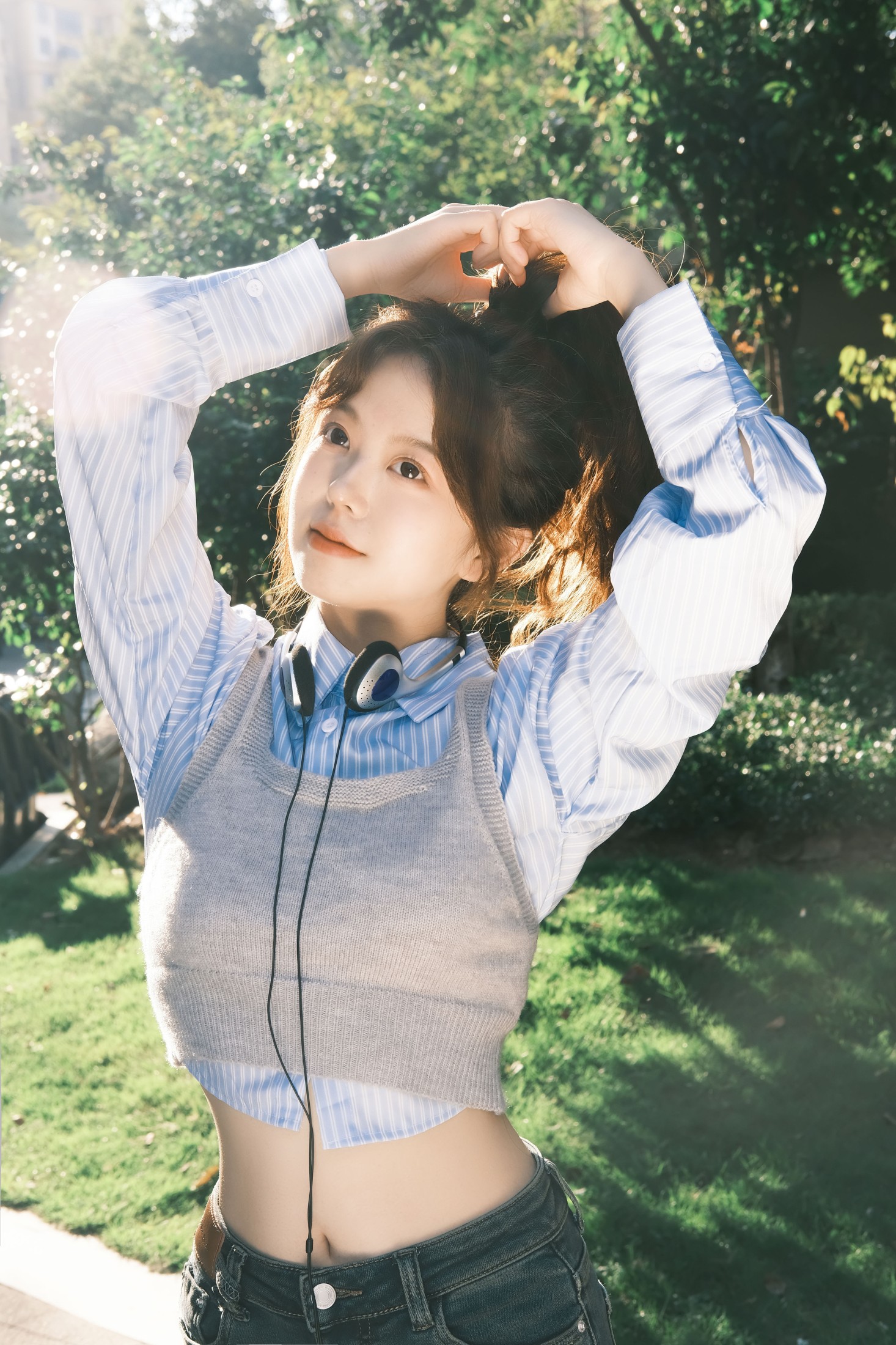 哈吉麻花 – 《太阳发条》[23P]