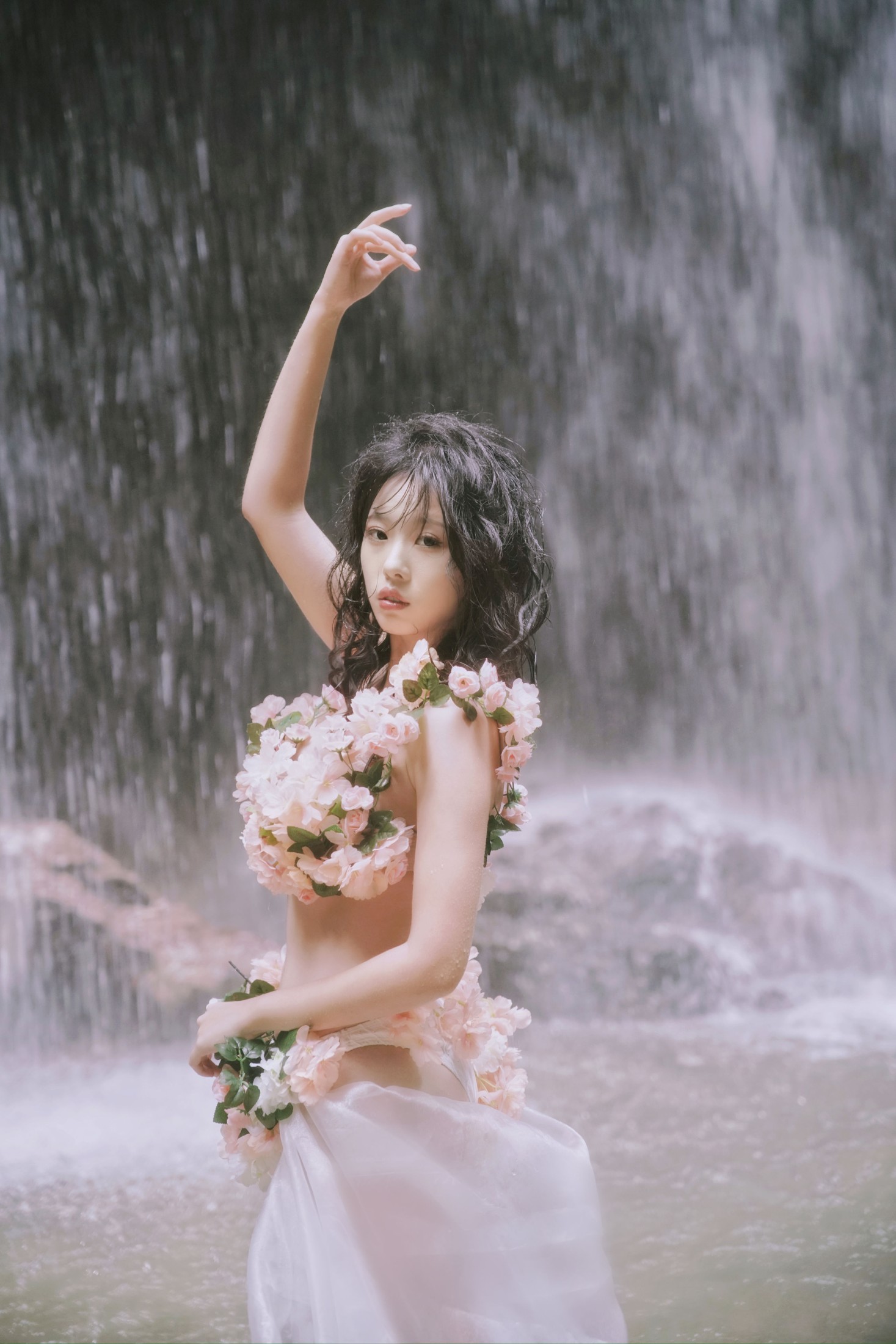 摇一瑶 – 《桃花源飞瀑仙女》[22P]