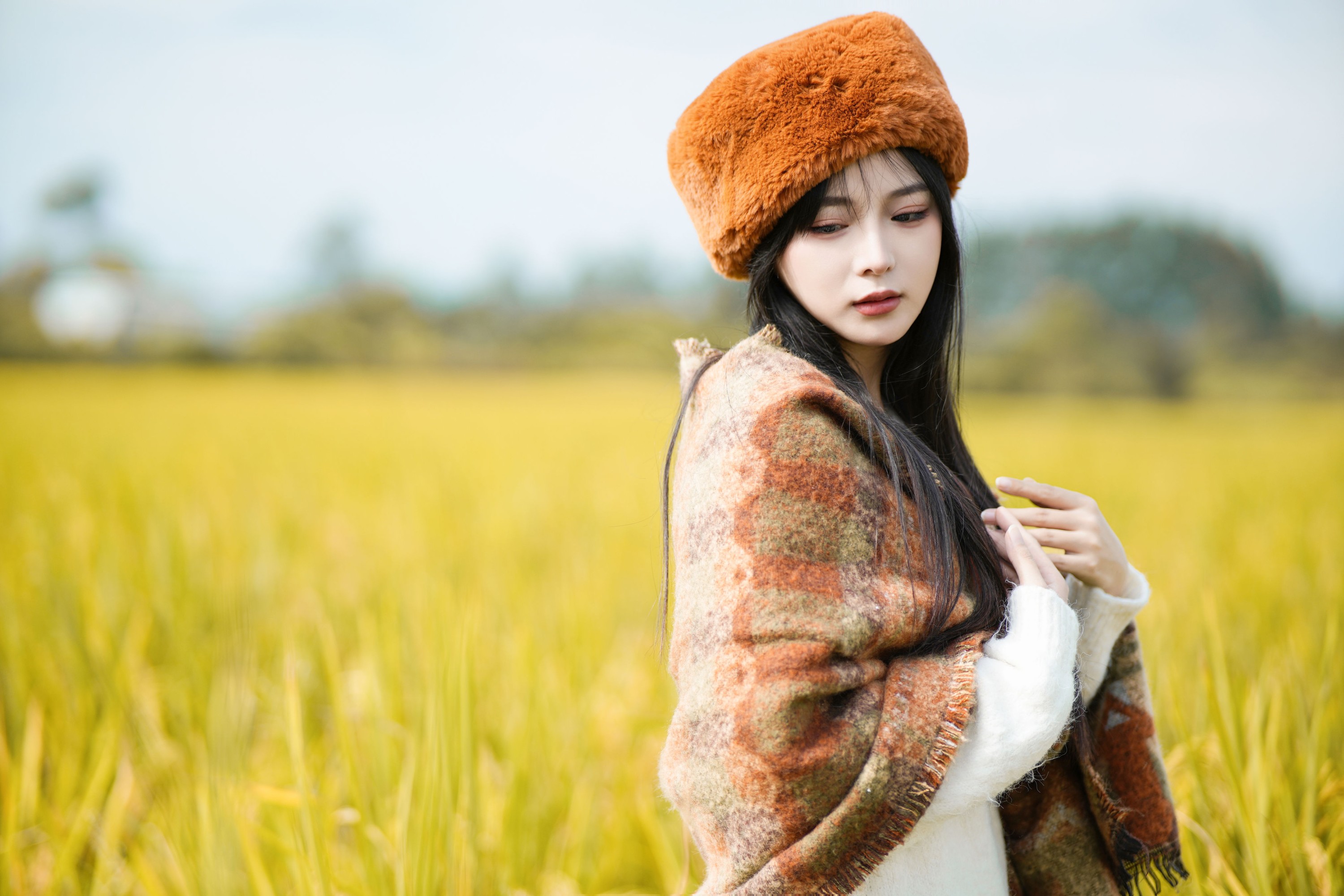 我是小岁岁 – 《风儿低语，寻找耳边的温柔》[26P]