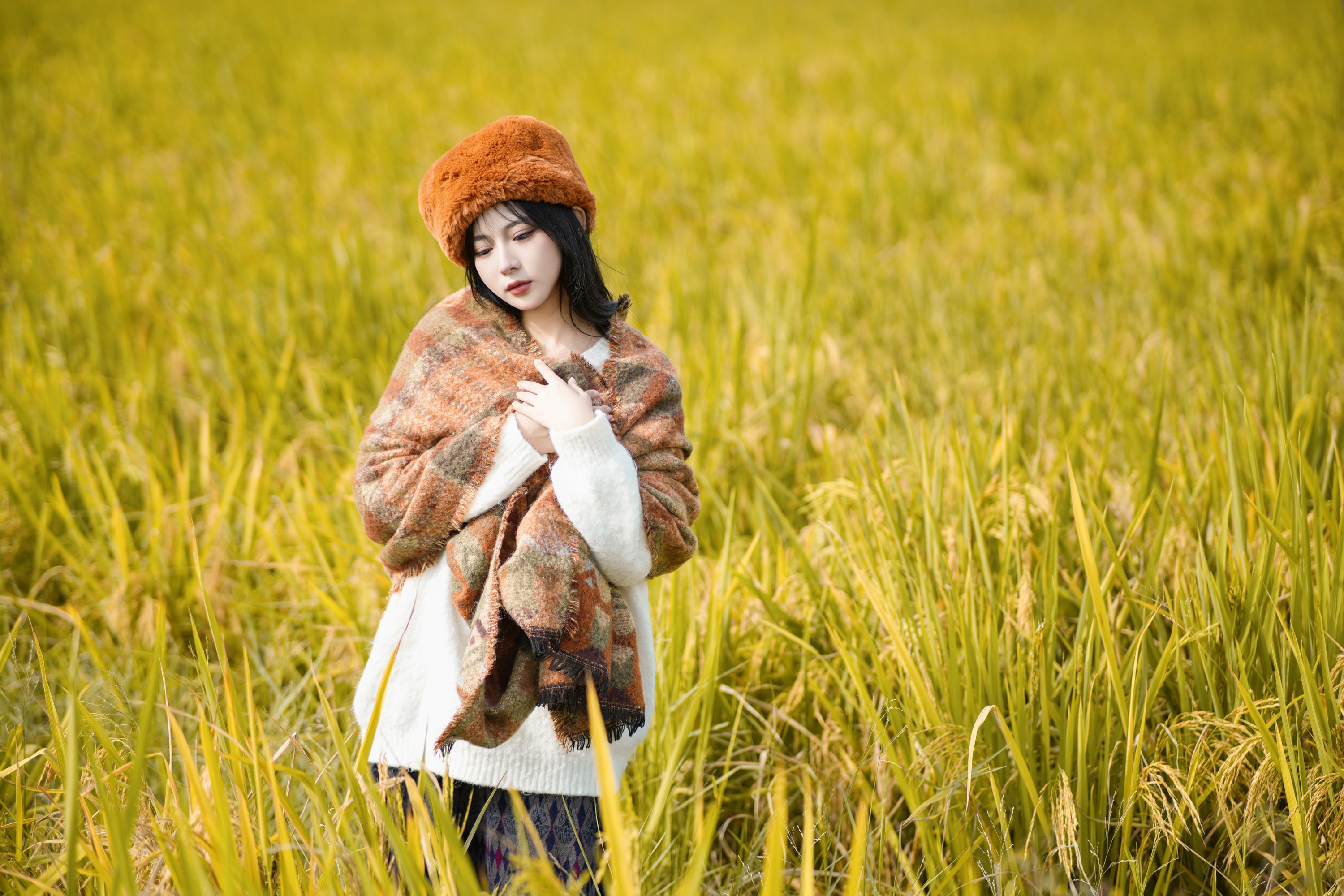 我是小岁岁 – 《风儿低语，寻找耳边的温柔》[26P]