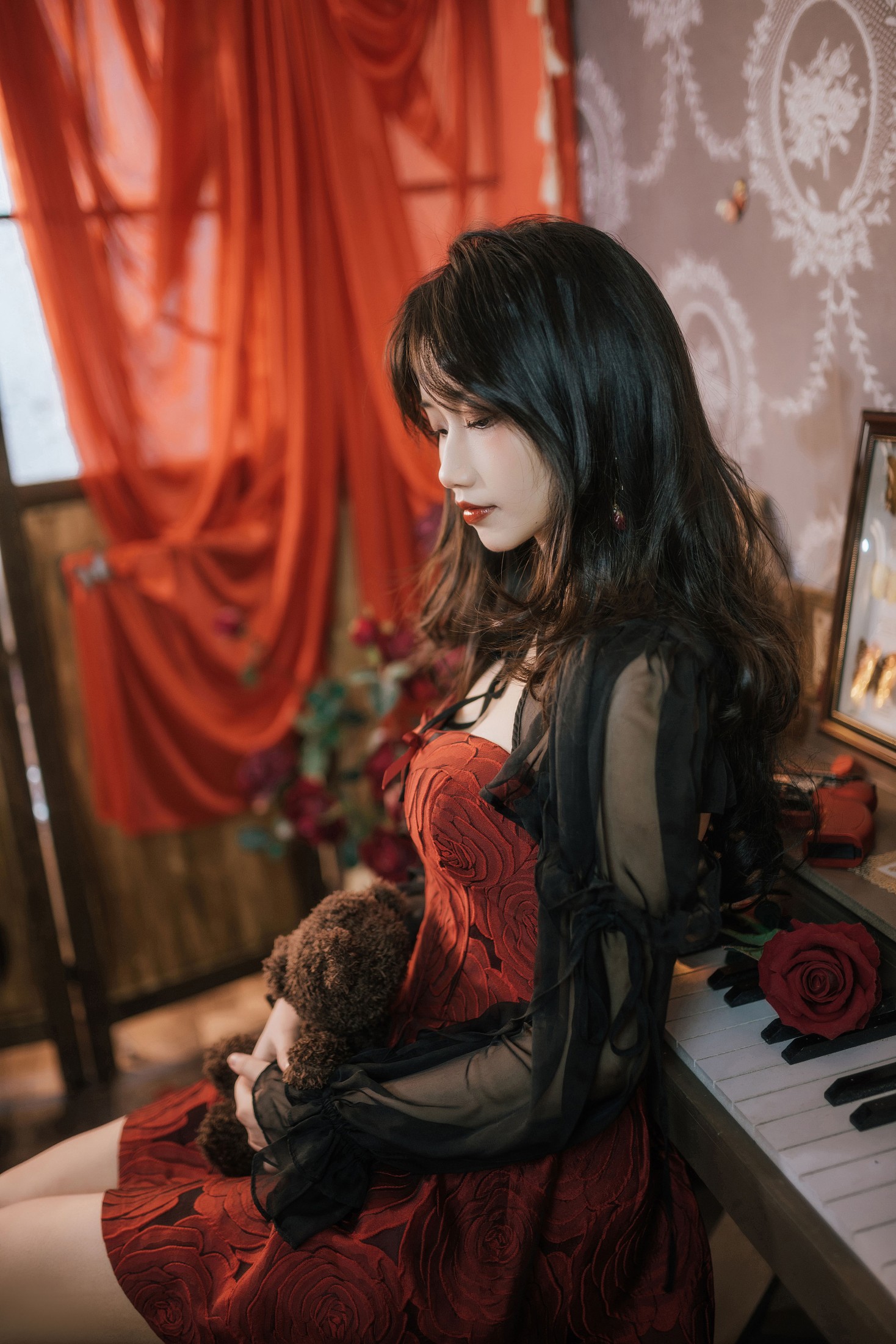 一只七七 – 《玫瑰杀死爱》[33P]