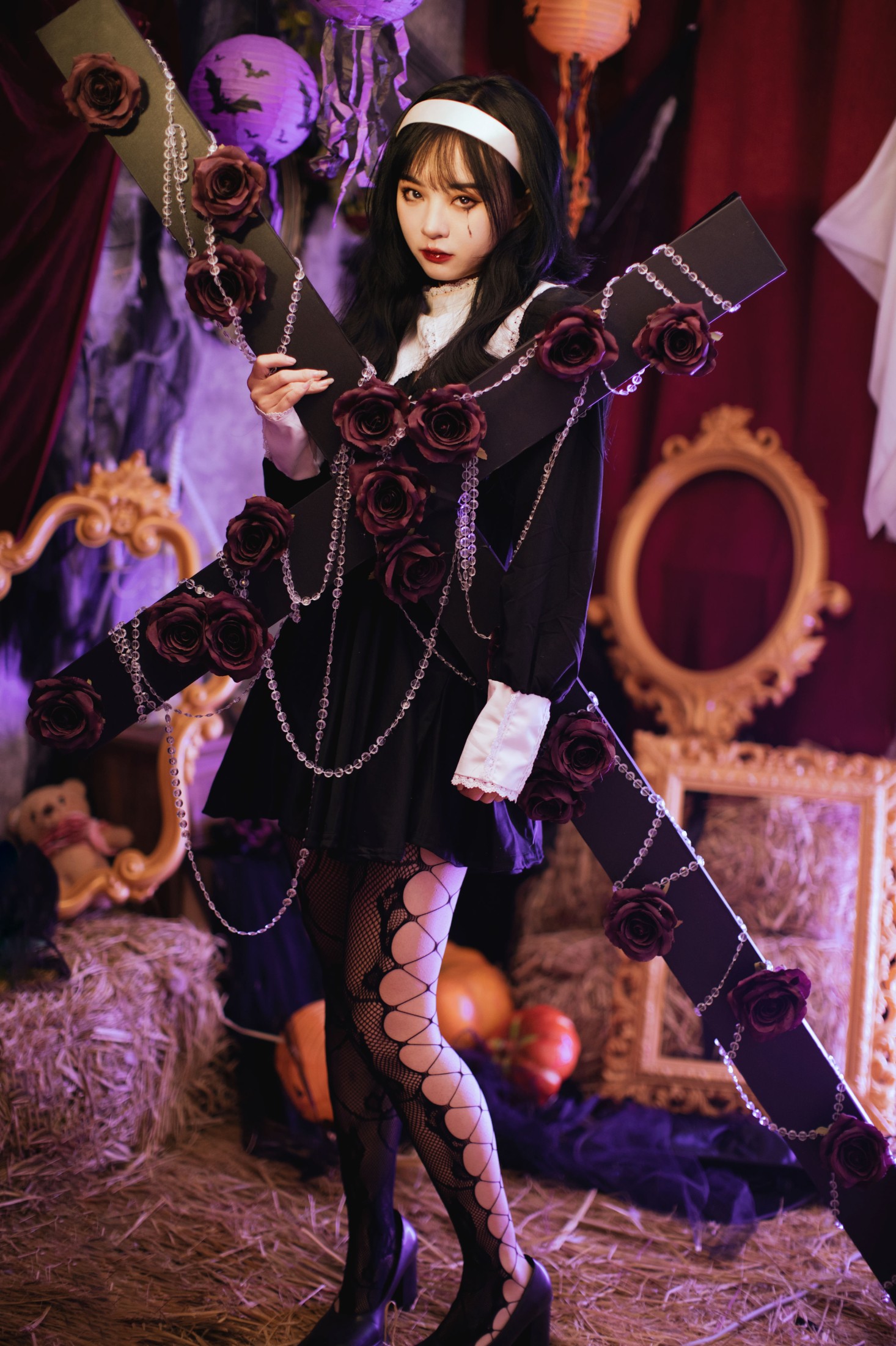 抱抱荔枝_ – 《神明遗落在人间的可爱鬼》[24P]